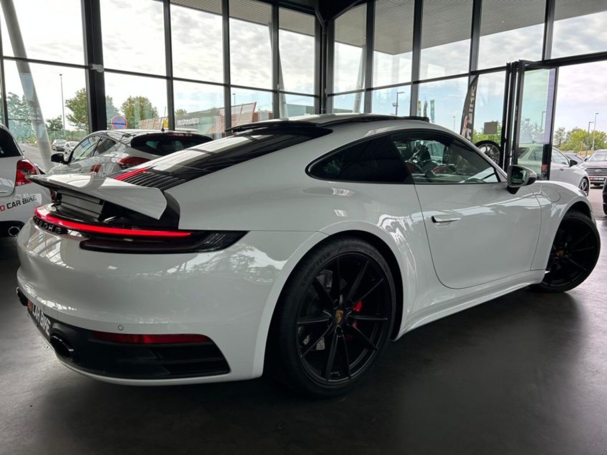 Porsche 911 992 Carrera