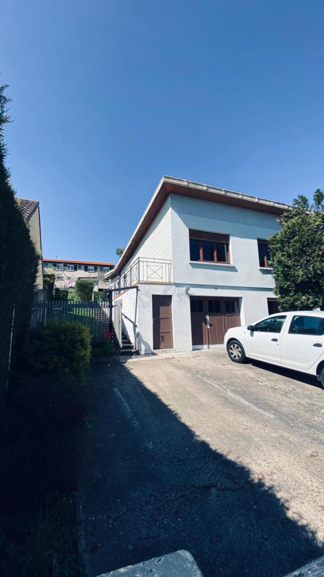 Isolation thermique extérieure maison à Noully