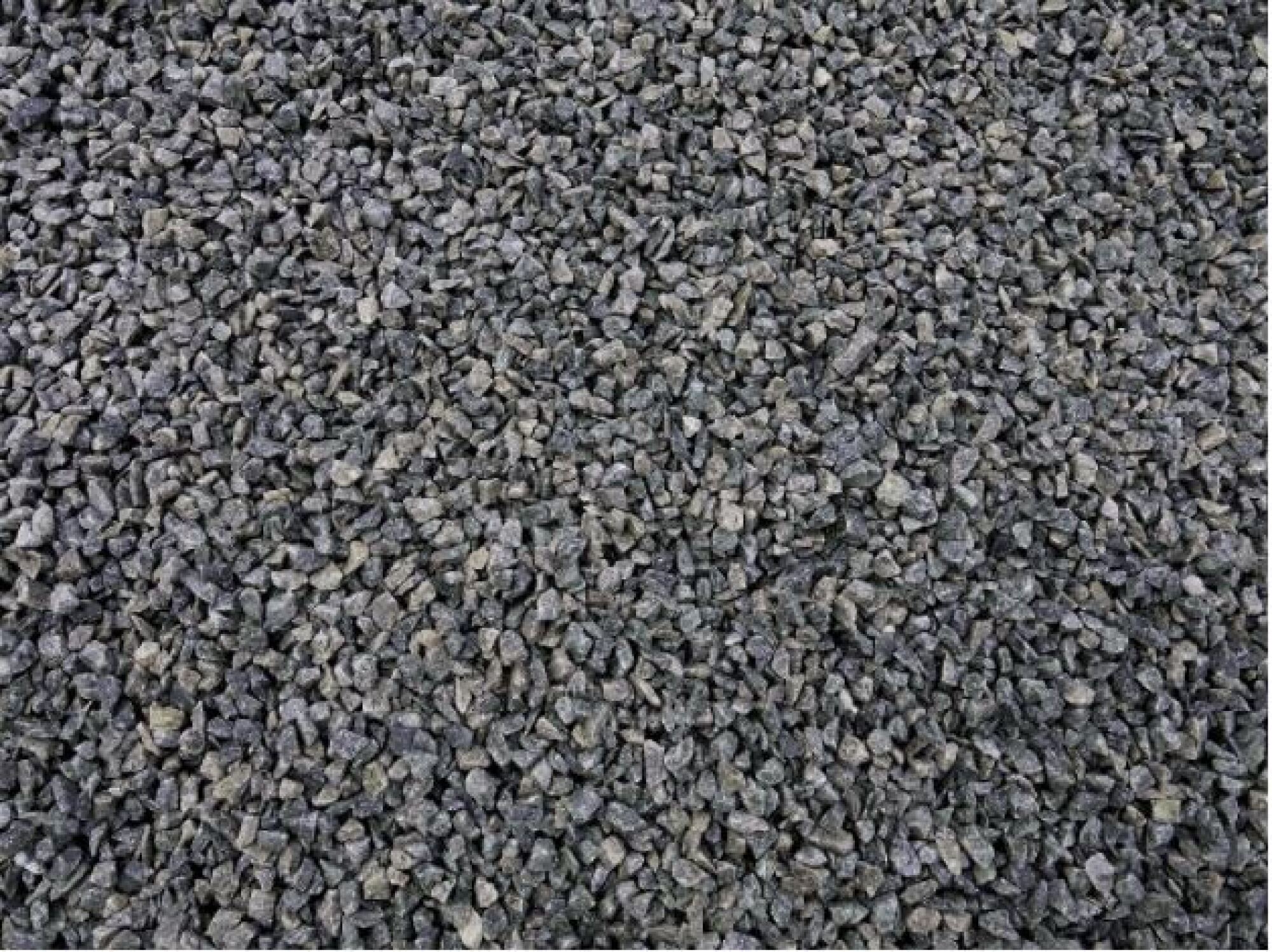 Paillage minéral : gravier gris calibre 6/10