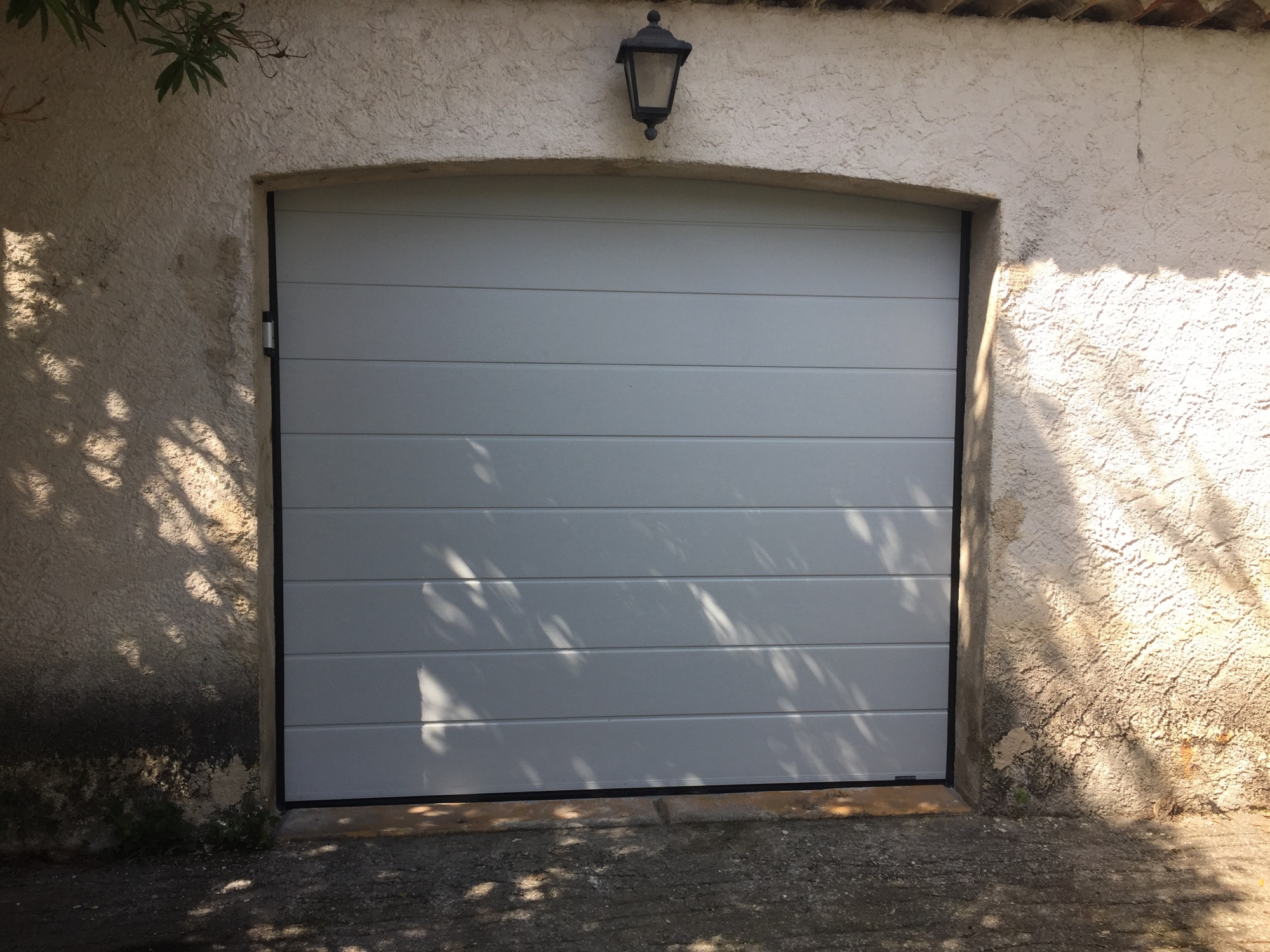 Porte de garage sectionnelle