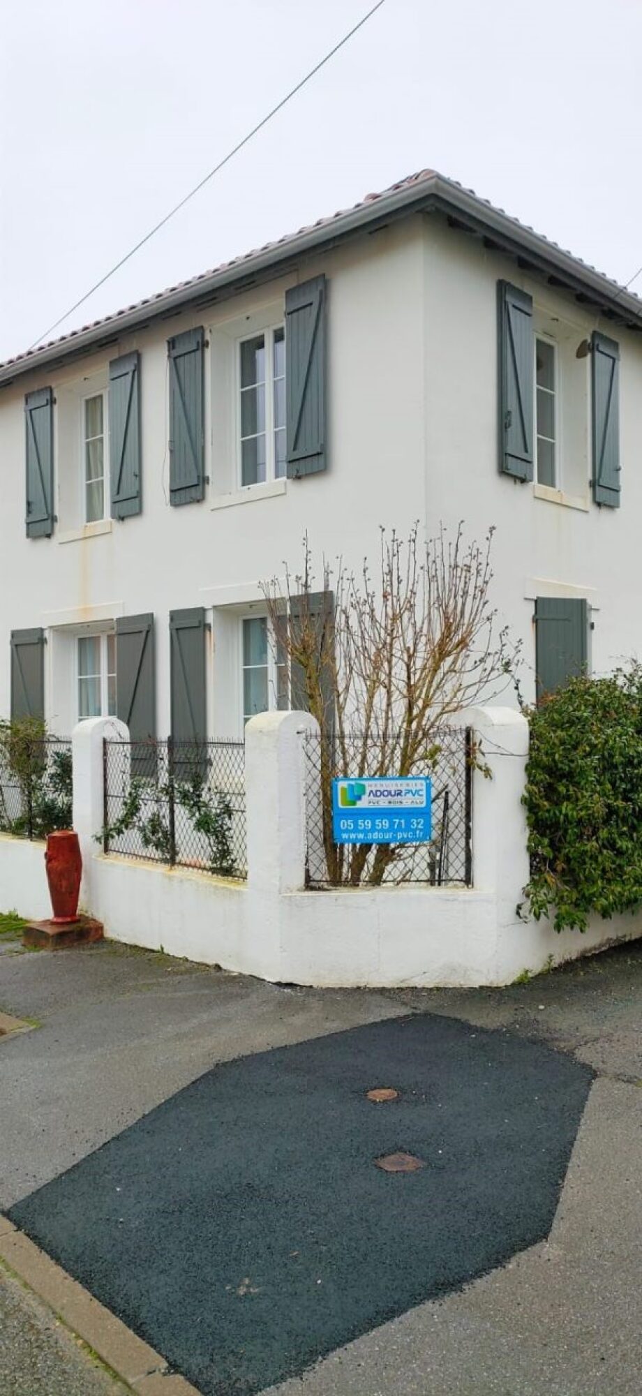 Pose de volets battants aluminium ou bois