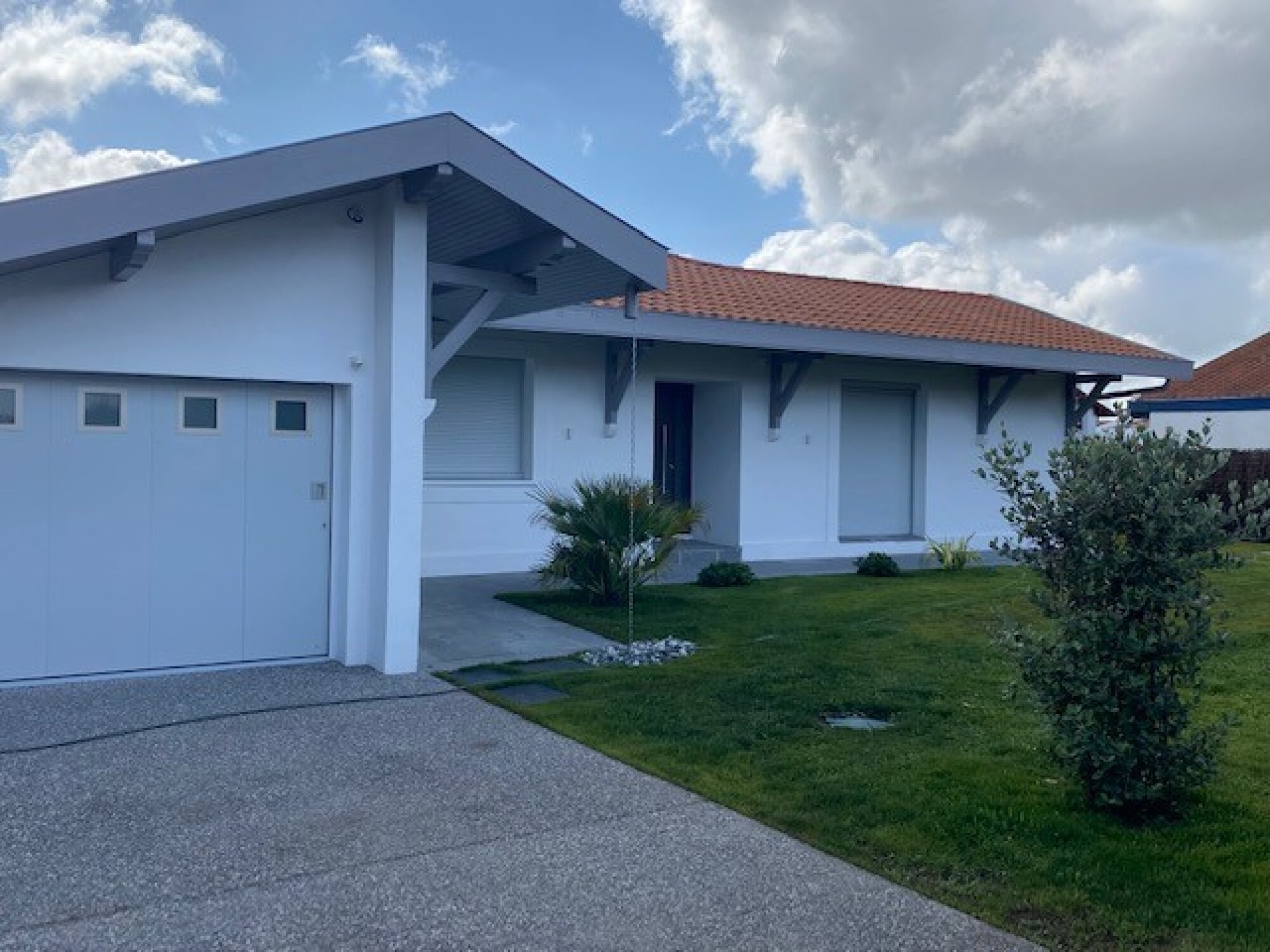 Pose de volets roulants pvc ou alu sur mesure