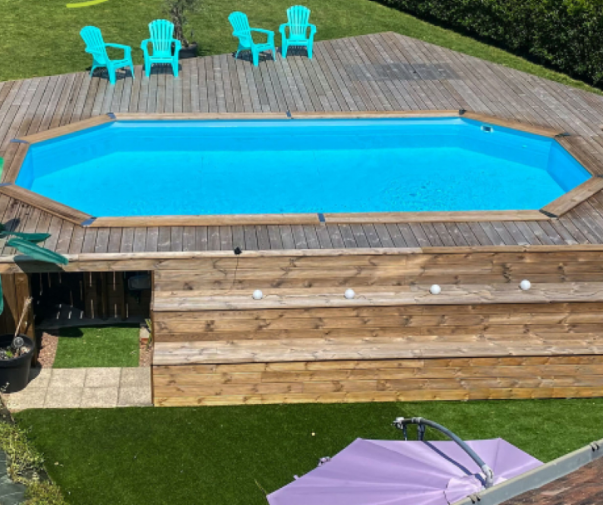 Piscine en bois 8.53 X 4.56 X H 1.36 M