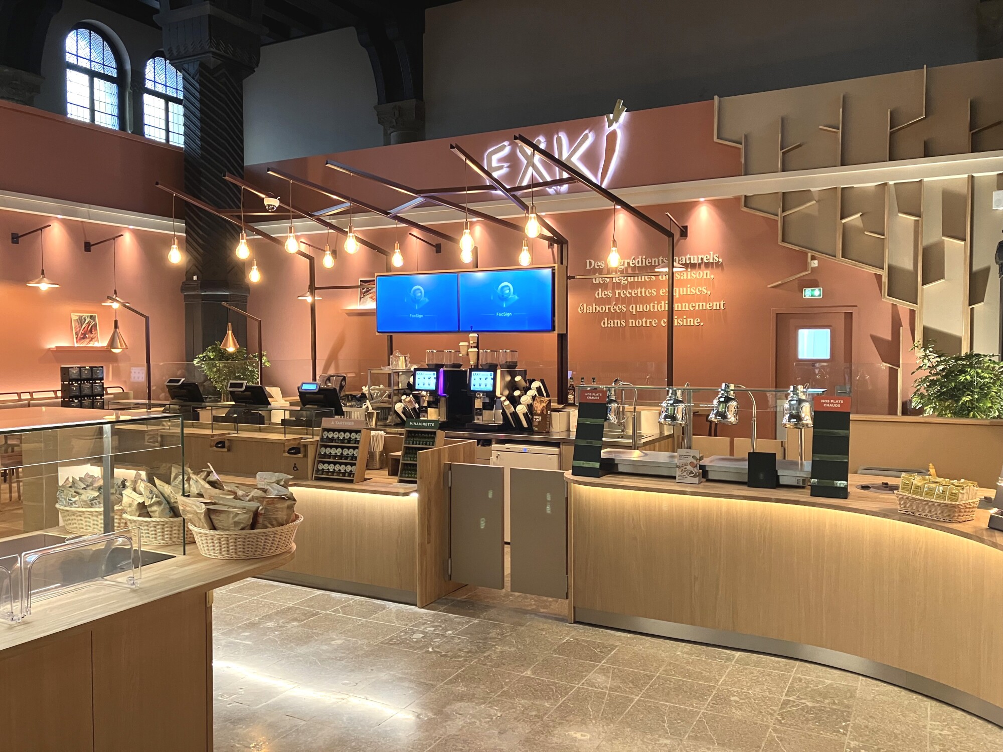 Comptoir d'accueil droit