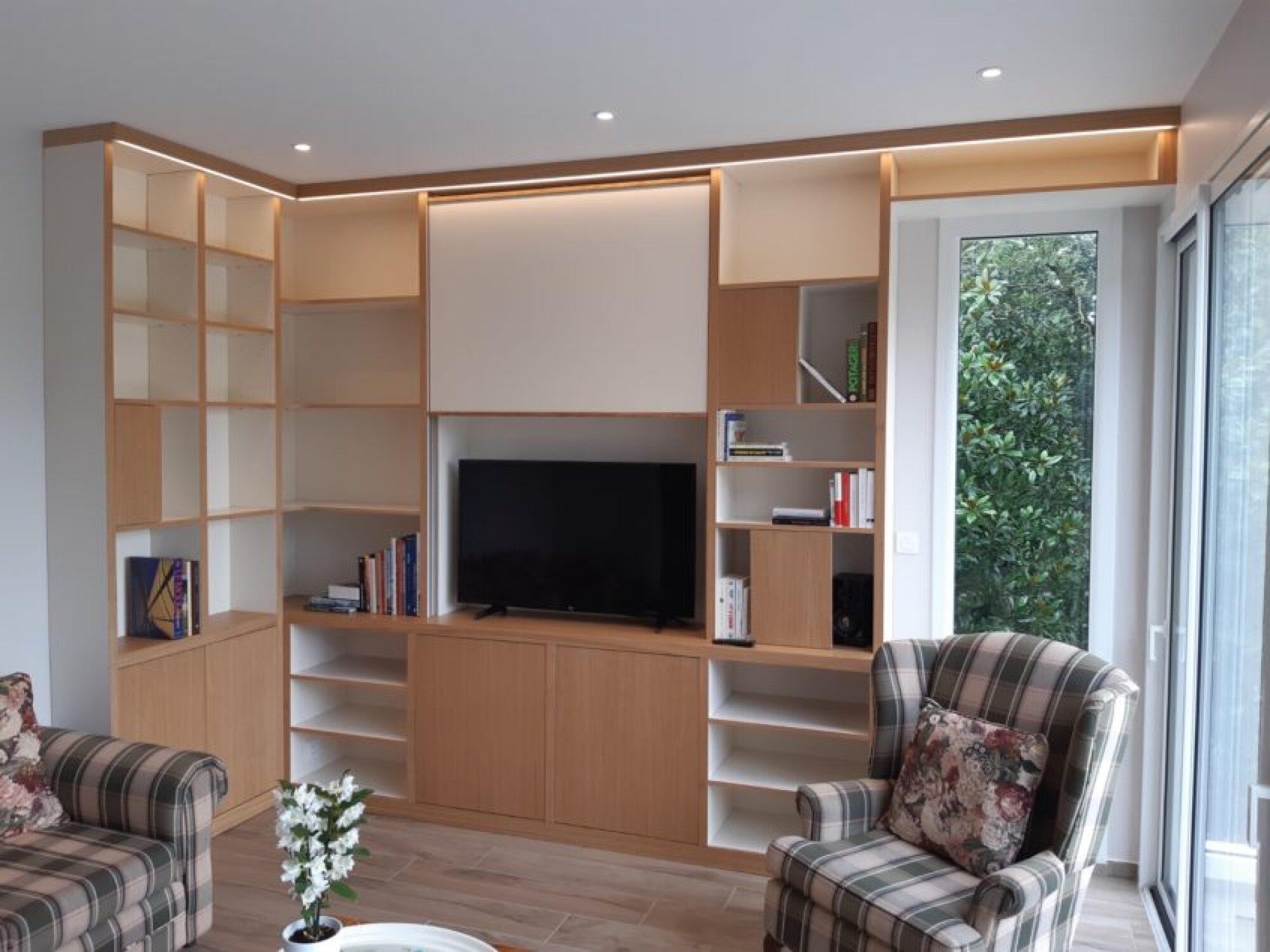 Création, fabrication et installation de meubles TV