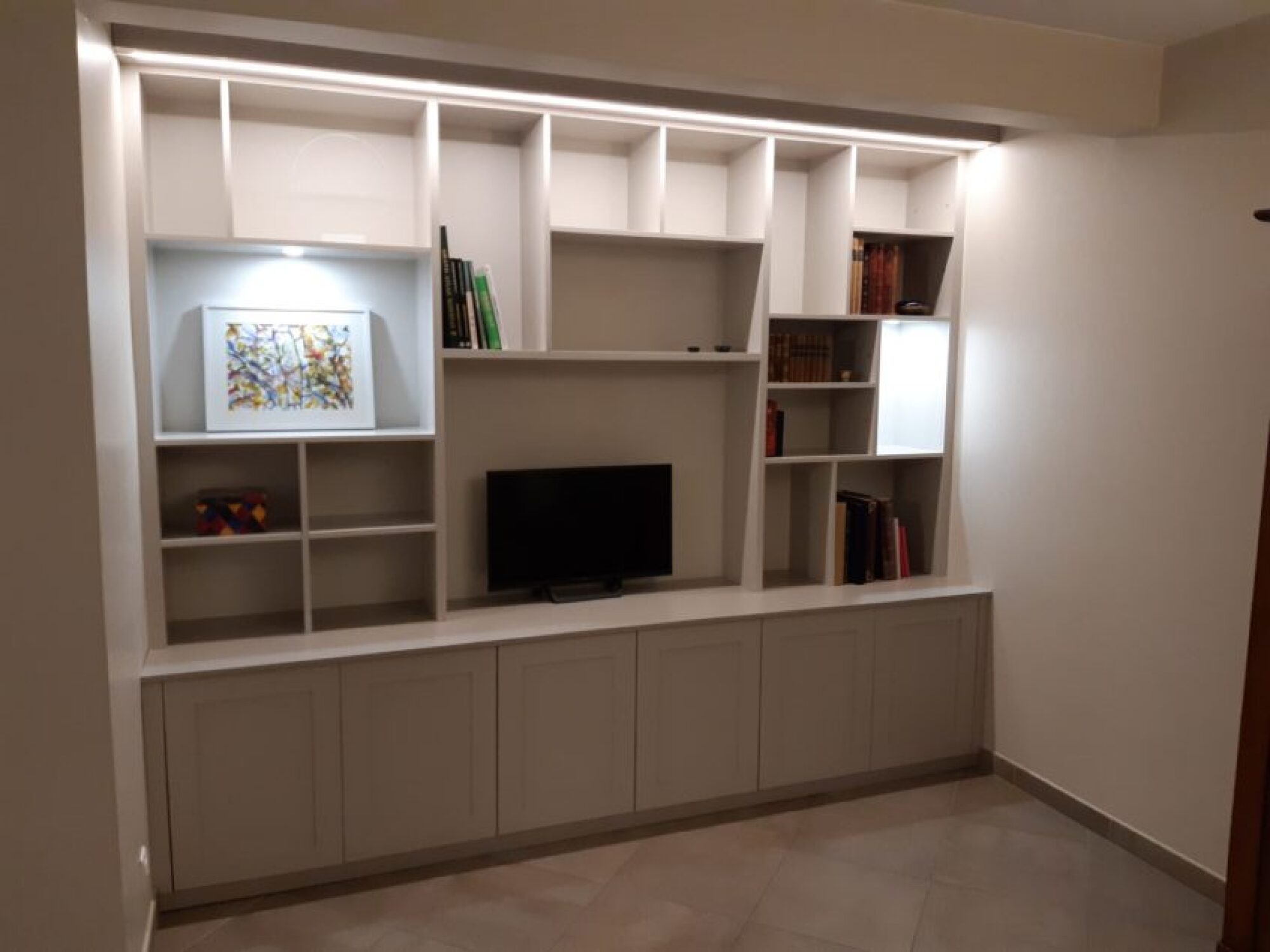 Création, fabrication et installation de meubles TV