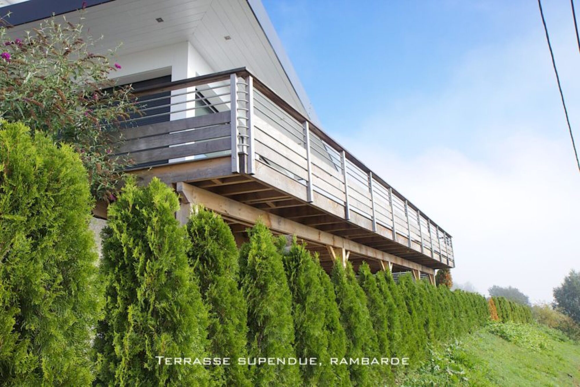 Création terrasse suspendue en bois