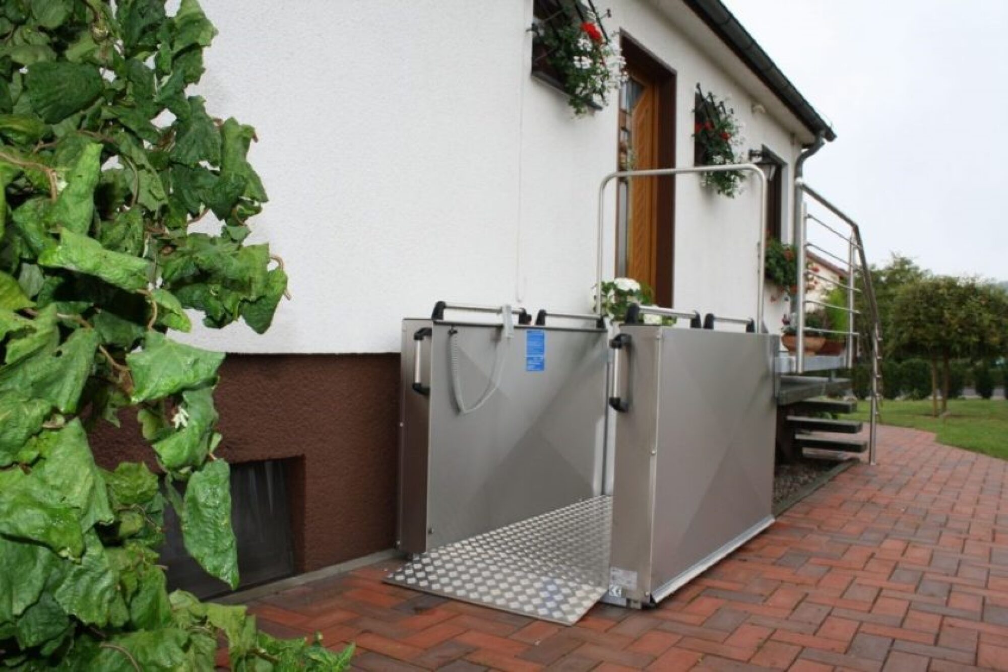 Elévateur mobile pour franchissement jusqu'à 140 cm