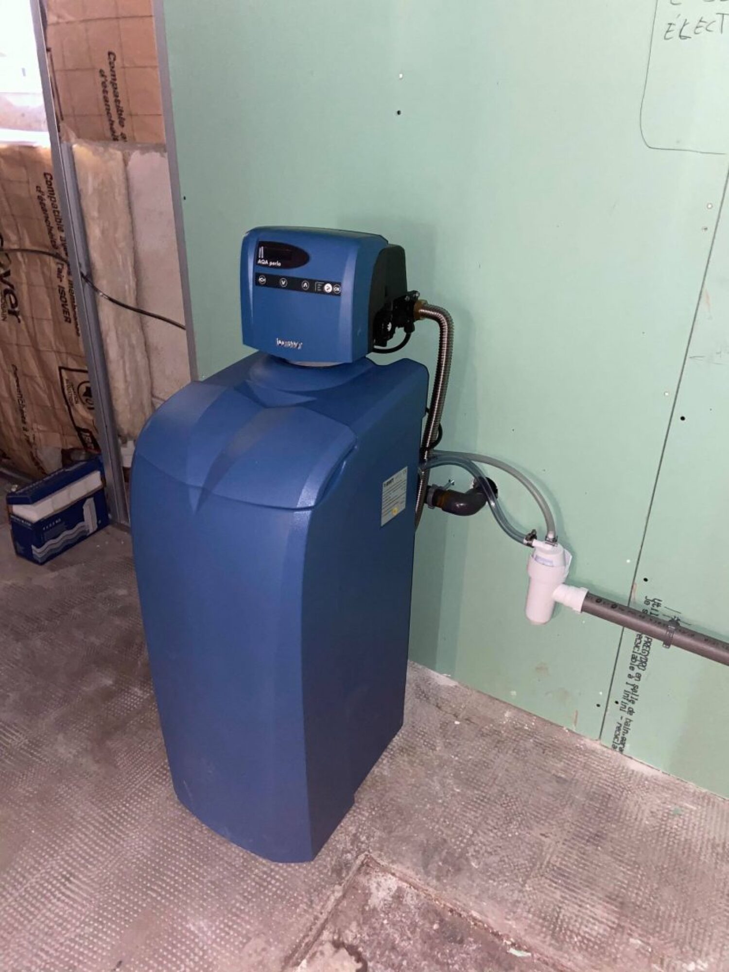 Fourniture et pose d'un adoucisseur d'eau