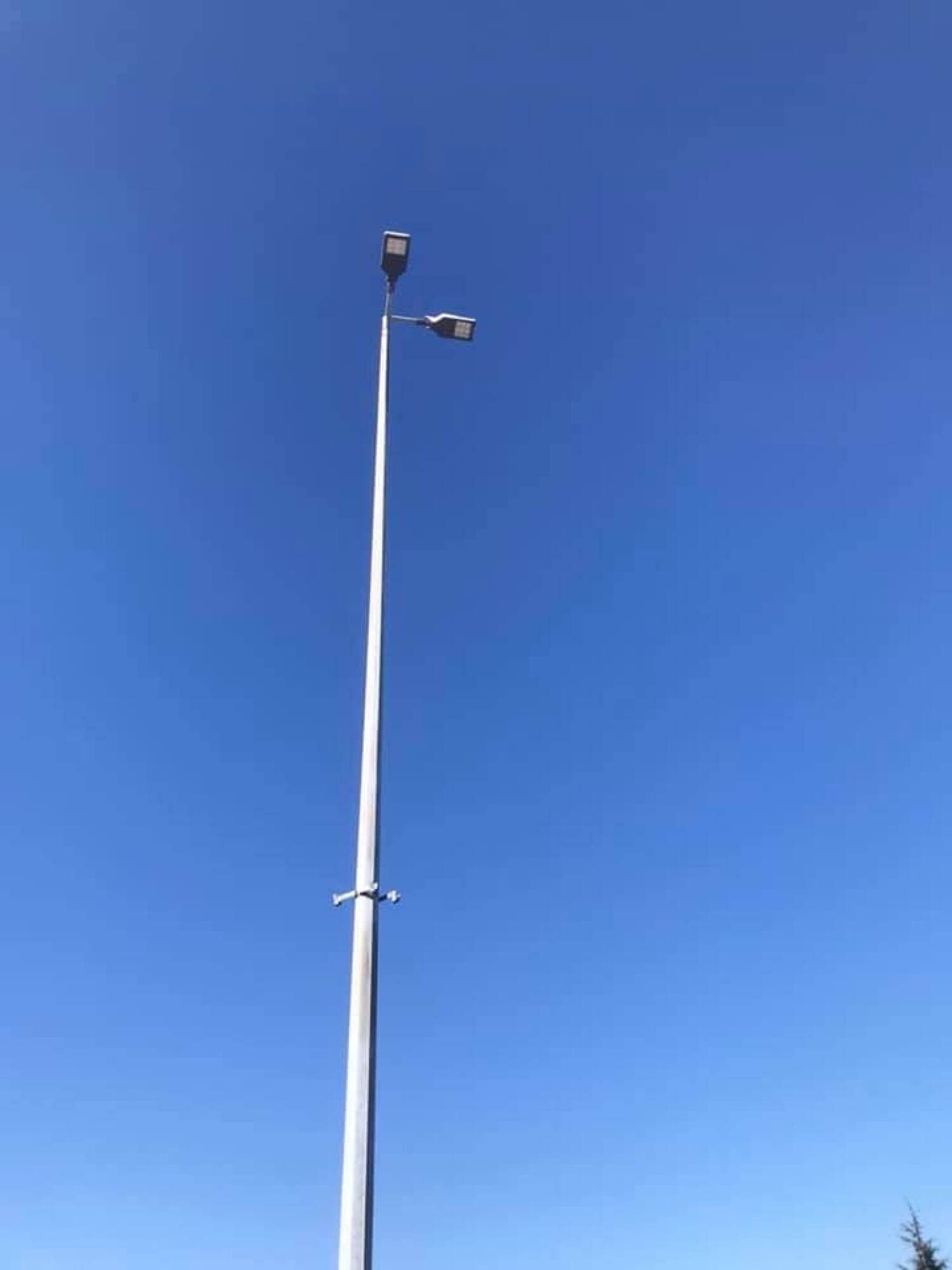 Fourniture et pose d'éclairage publique