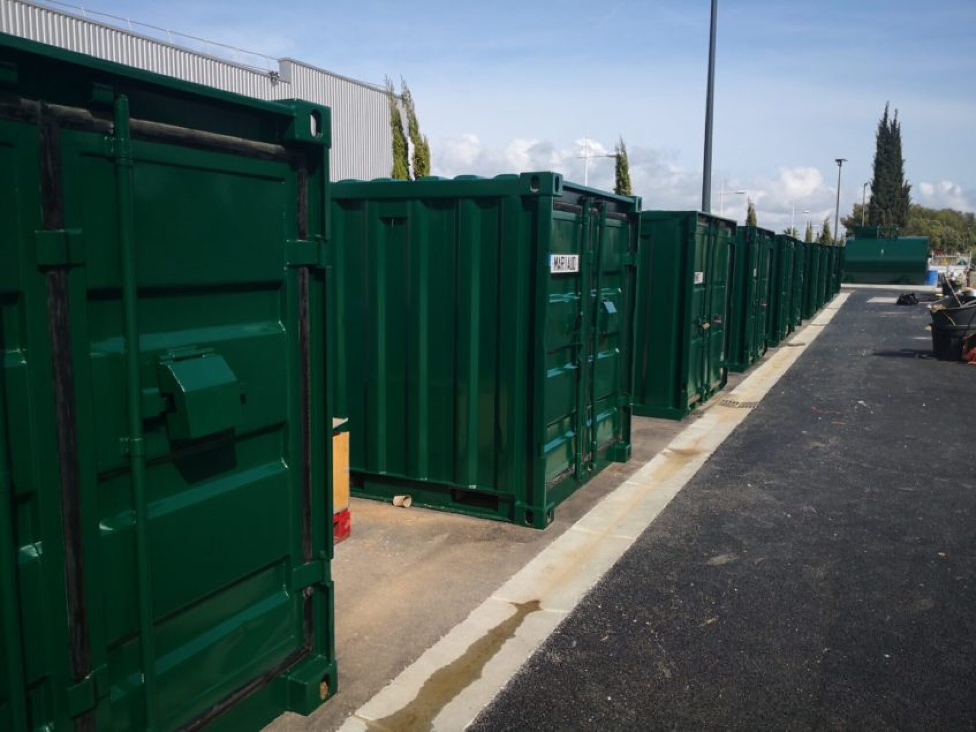 Ravalement de façade, peinture bardage Magasin / Commerces