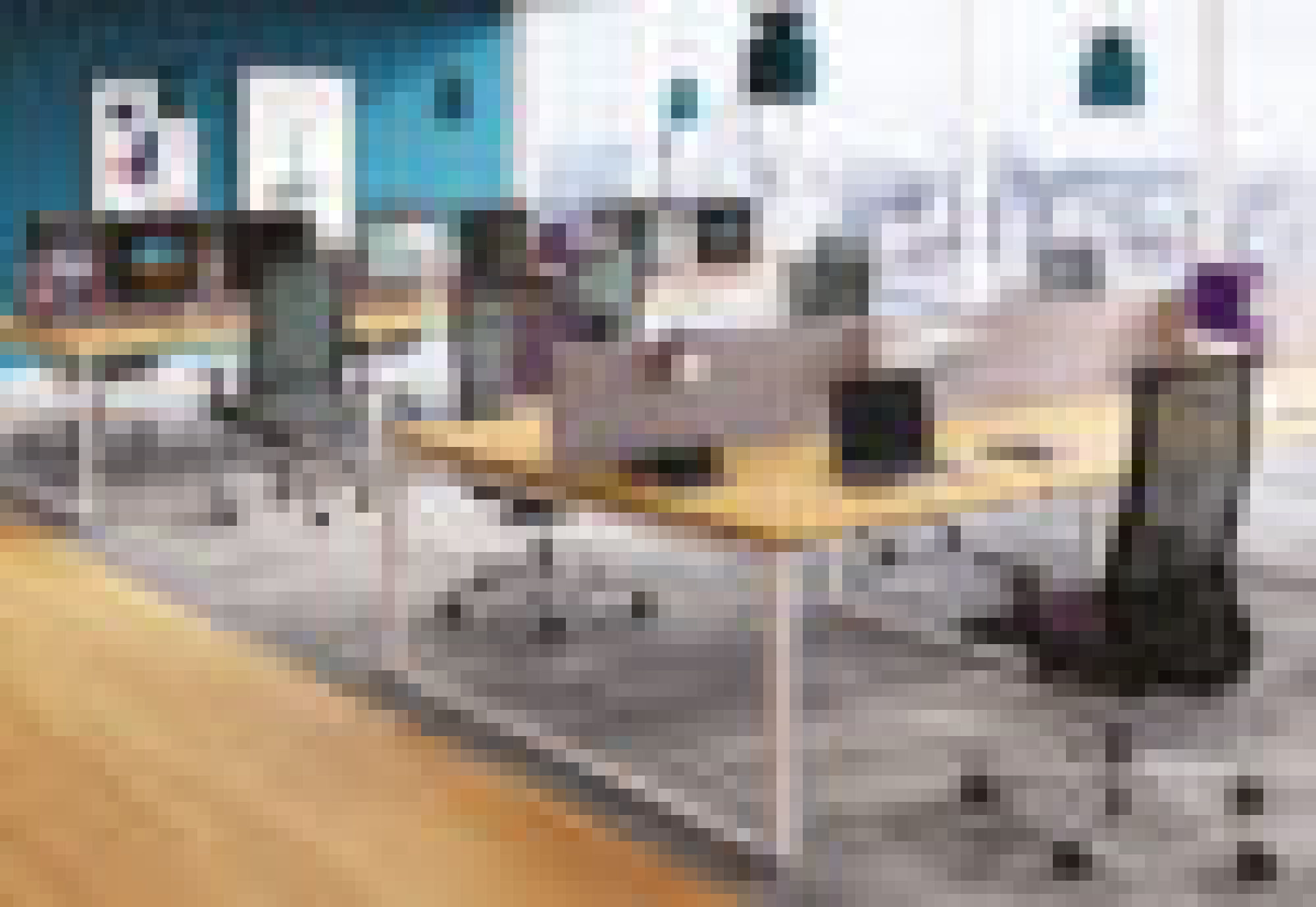 Bac classeur métallique suspendu sur panneau écrans