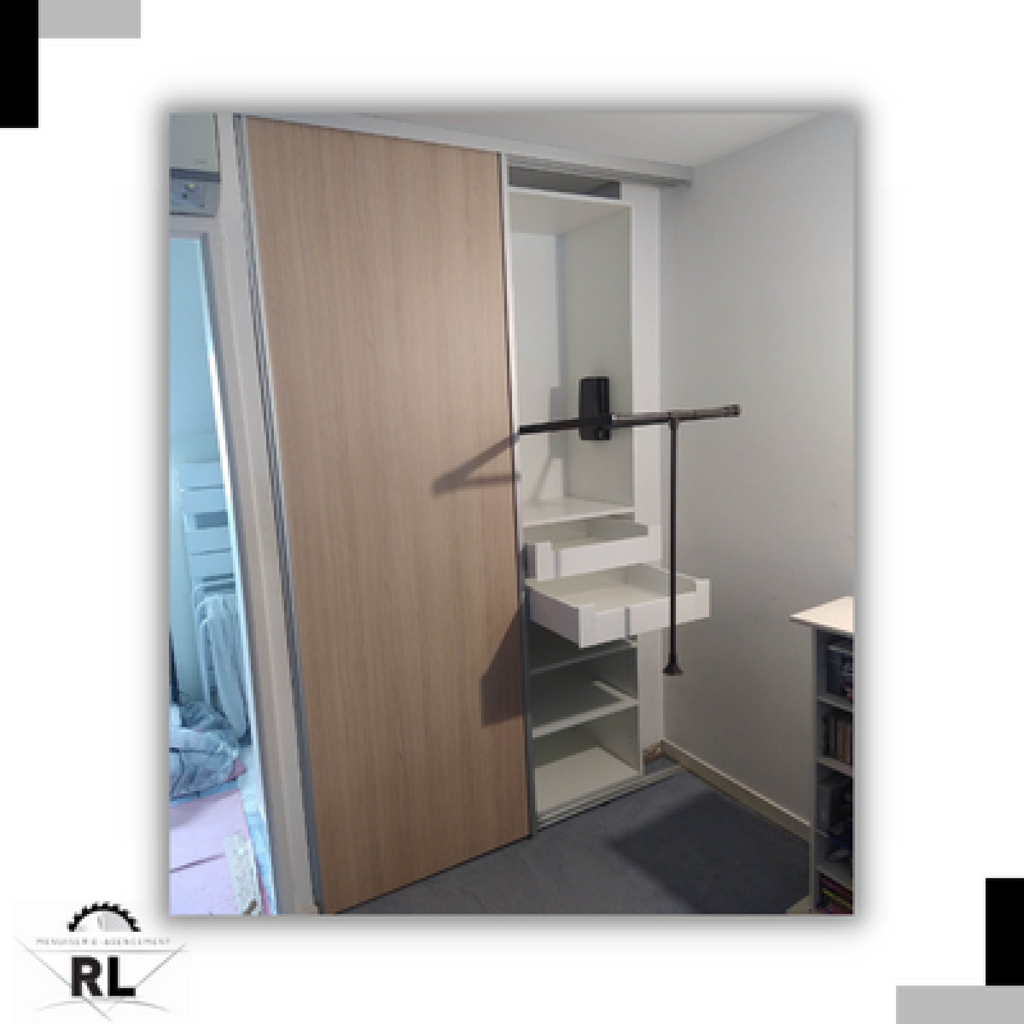 Fabrication et pose dressing avec portes coulissantes