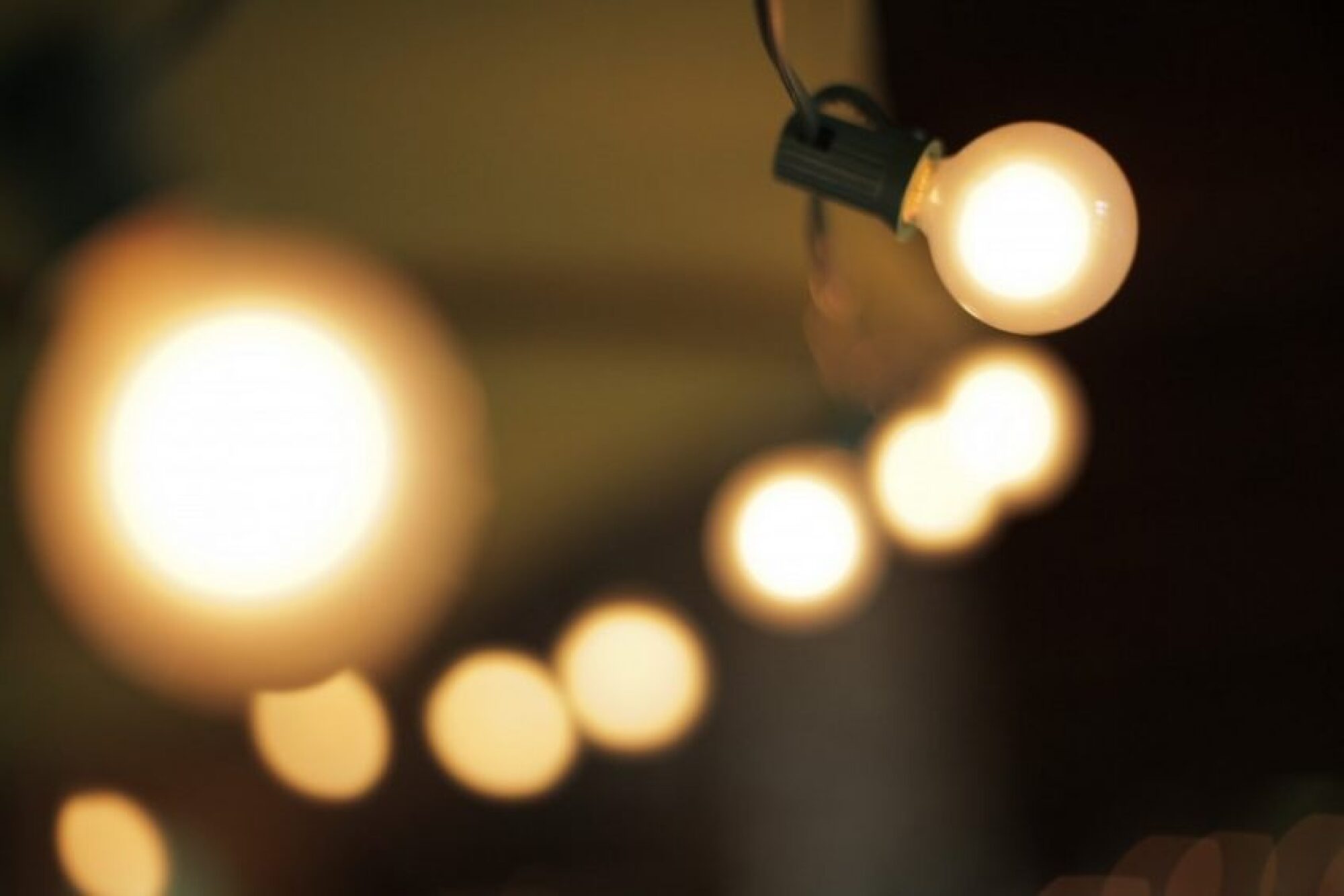 Installation éclairage LED dans point de vente neuf