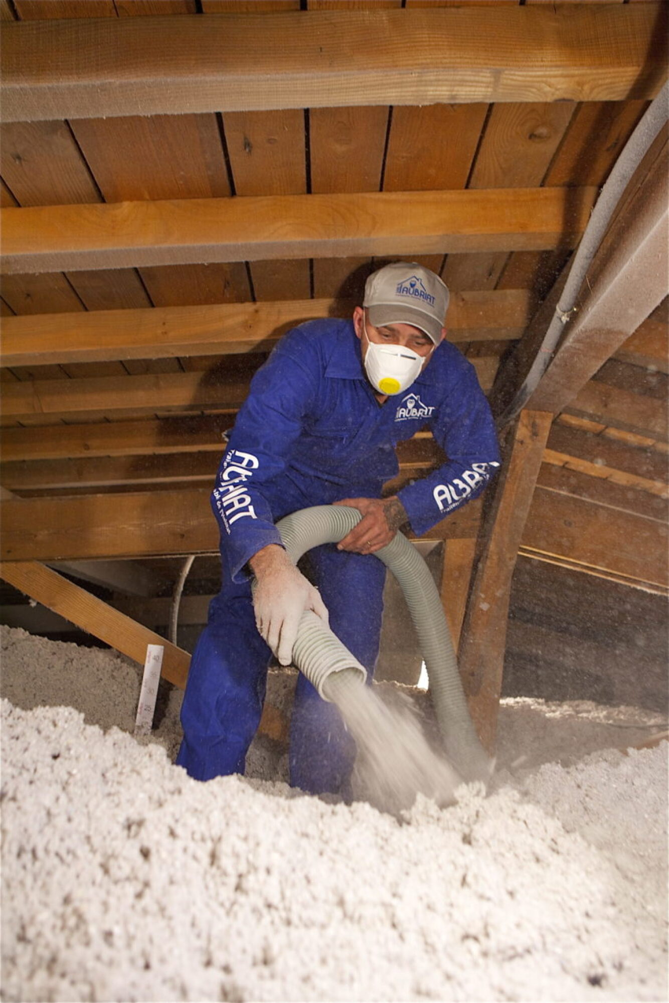 Isolation des combles par soufflage