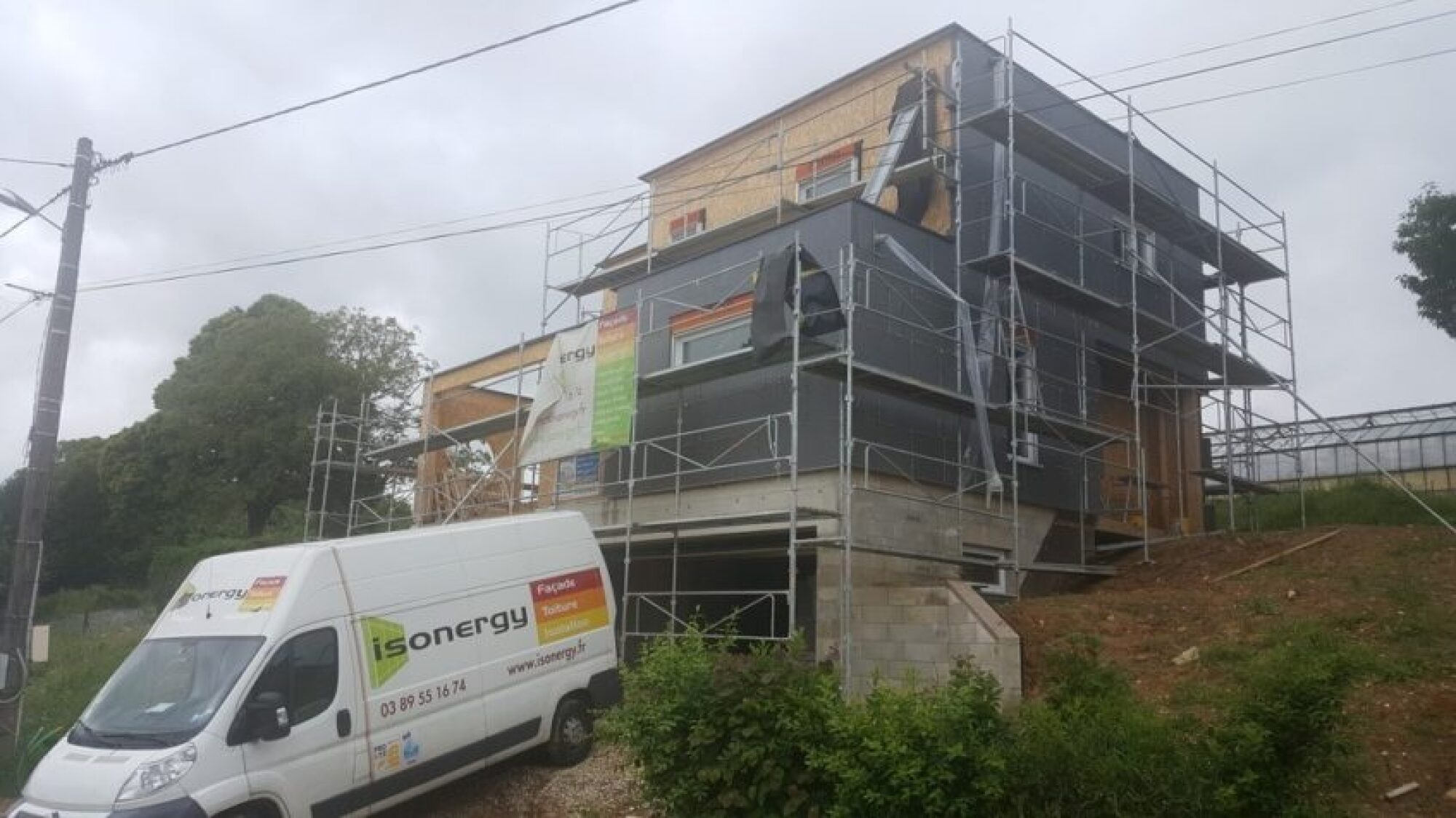 Isolation thermique extérieur, support ossature bois