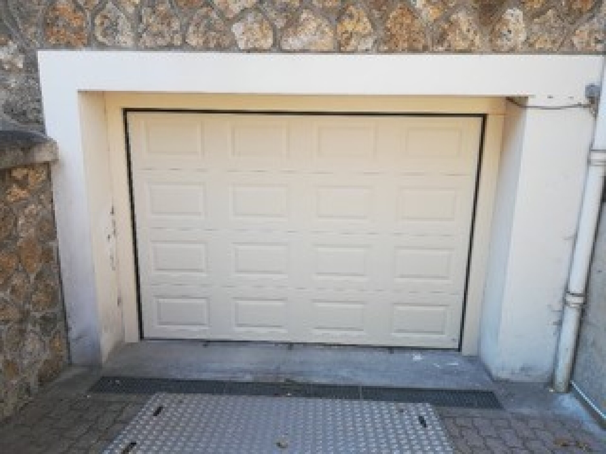 Porte de garage sectionnelle