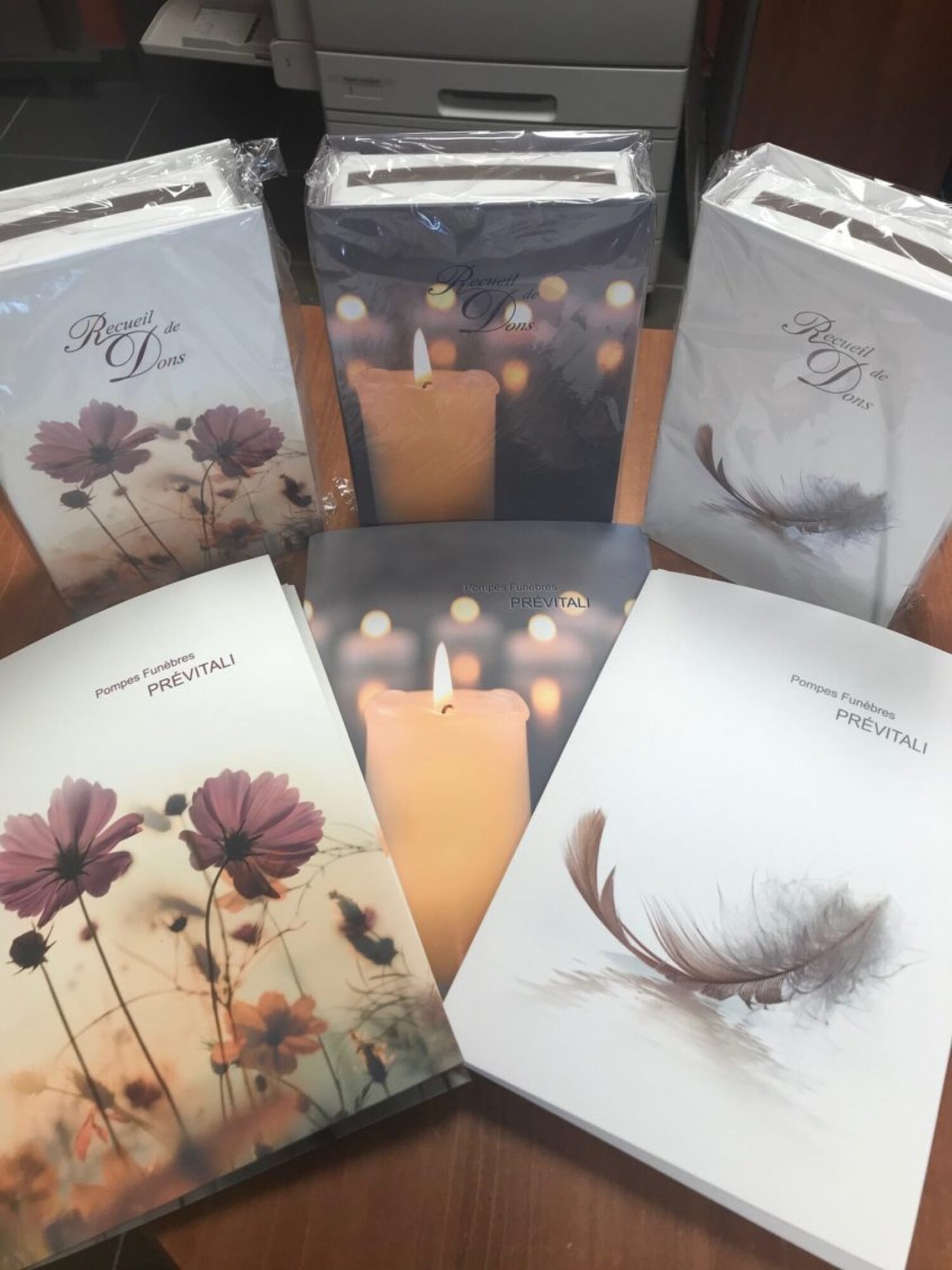 Registre de Condoléances et Boites à Dons