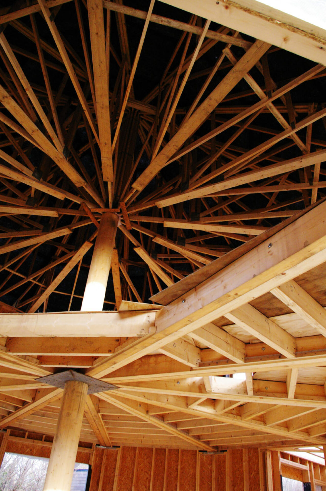 Travaux de charpente industrielle, fermettes