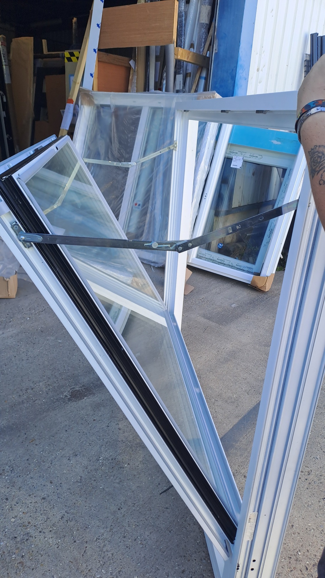 Fenêtre en aluminium