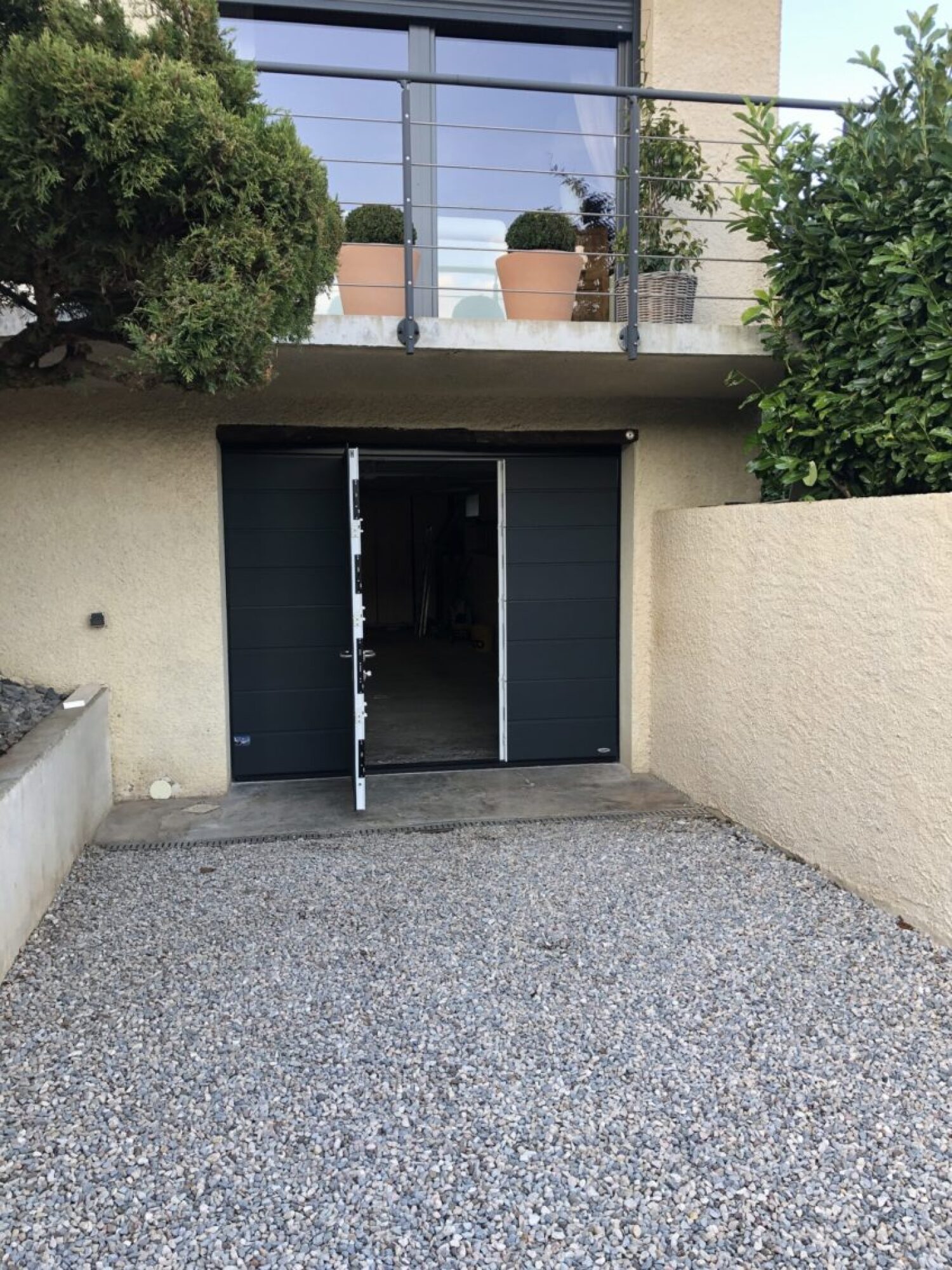 Pose et fourniture de porte sectionnelle