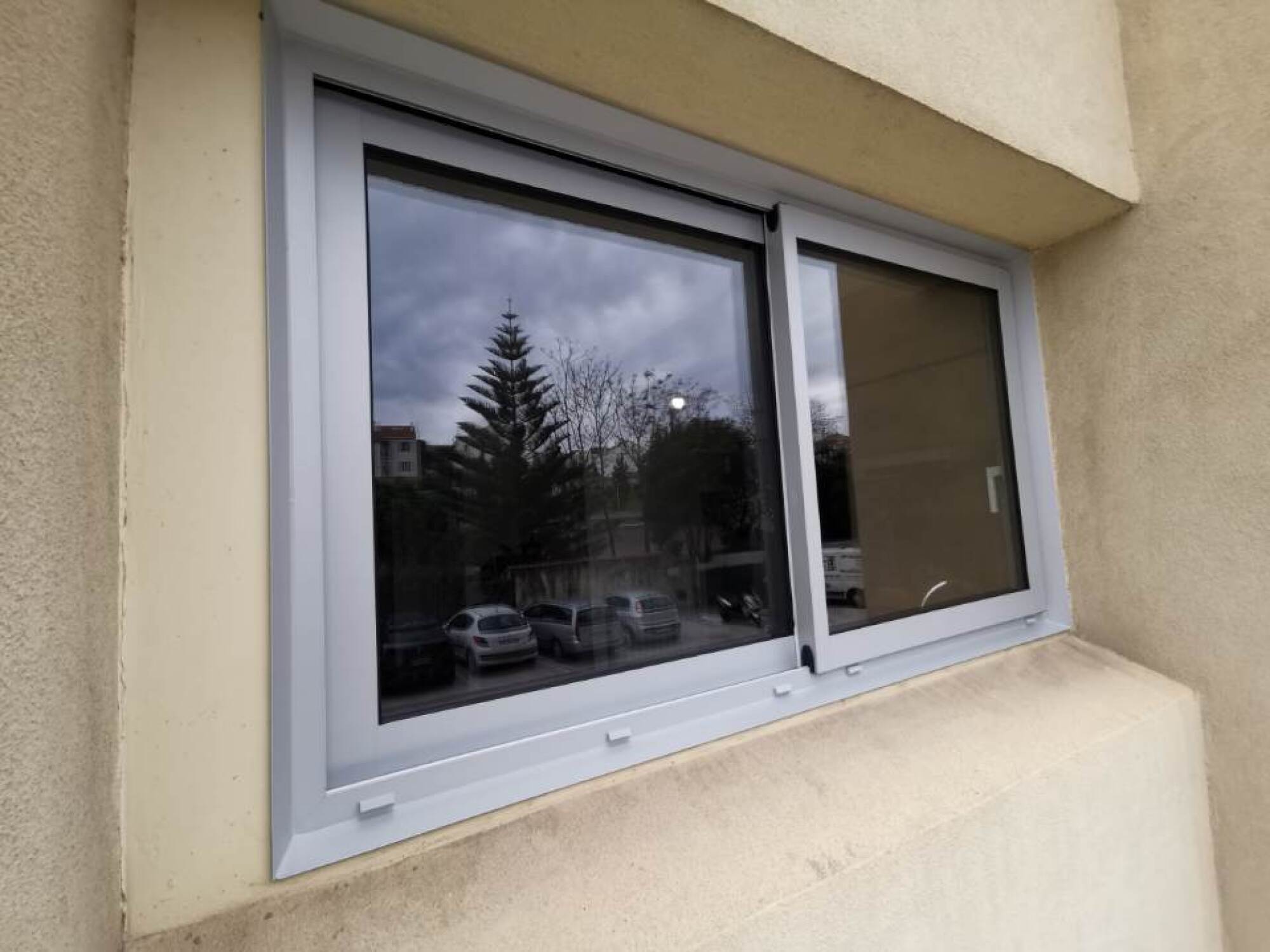 Coulissant aluminium 2 vantaux et 2 rails