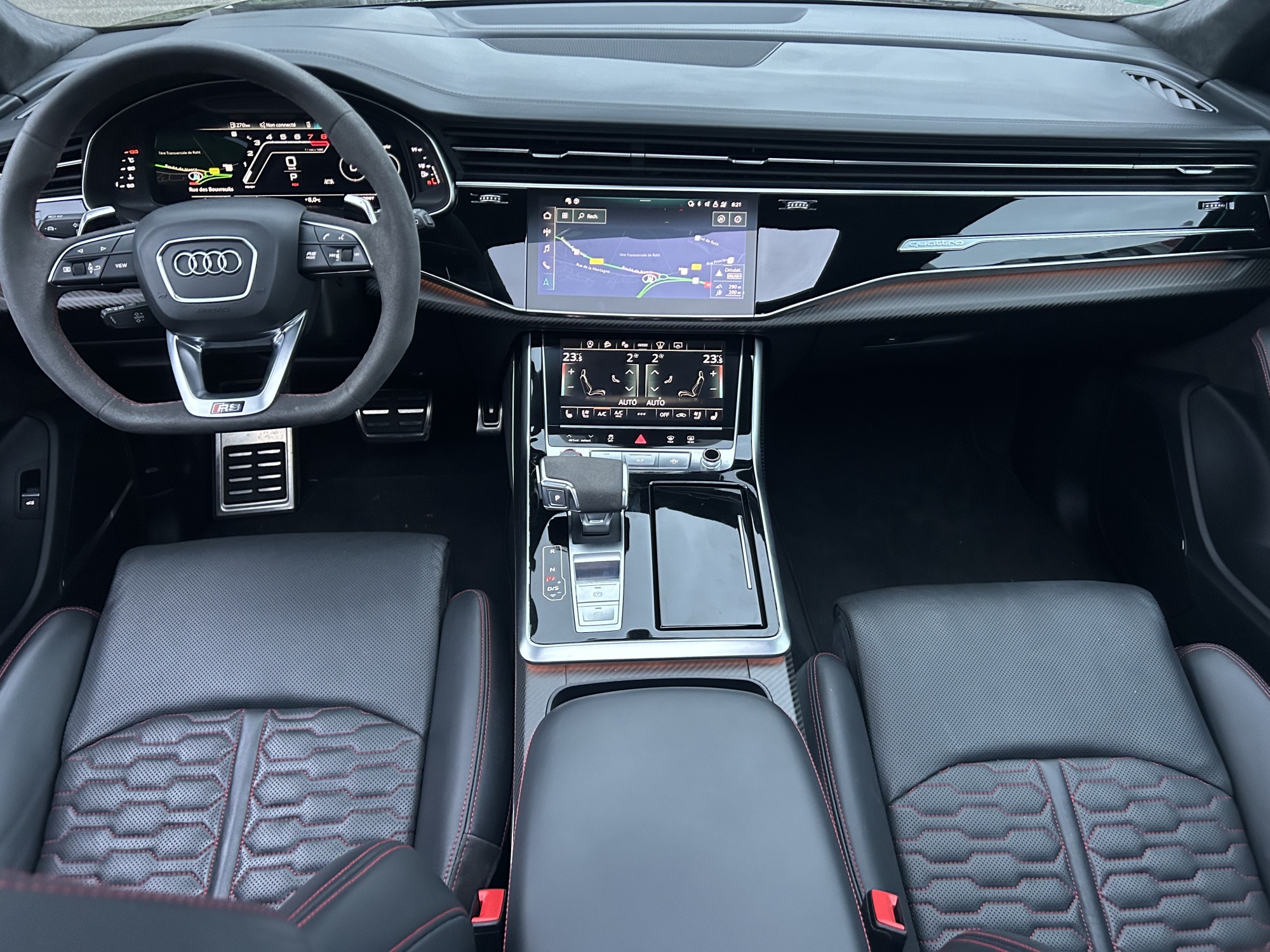 RSQ8 600ch Full Black Française