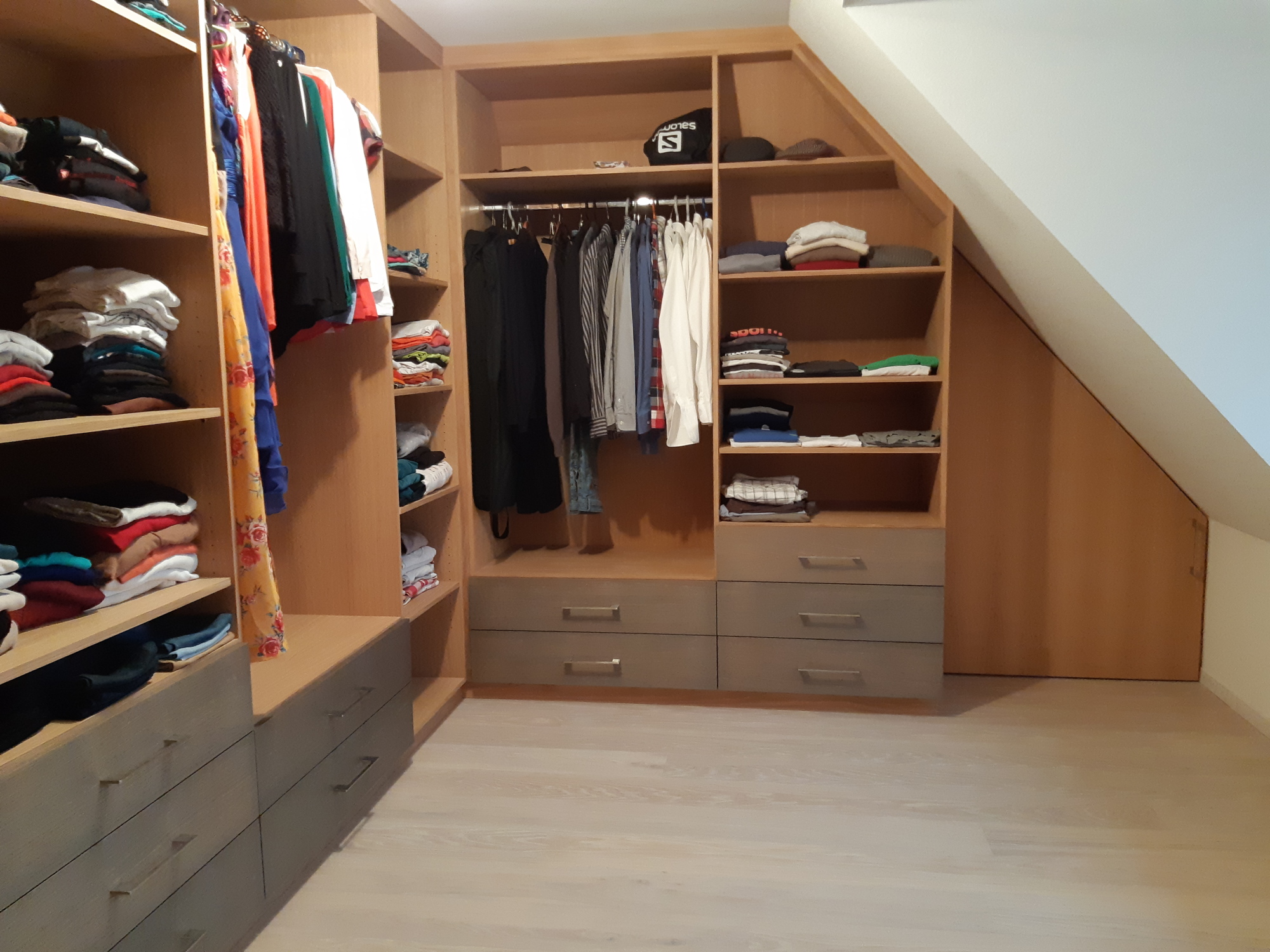 Dressing sous pente sur-mesure
