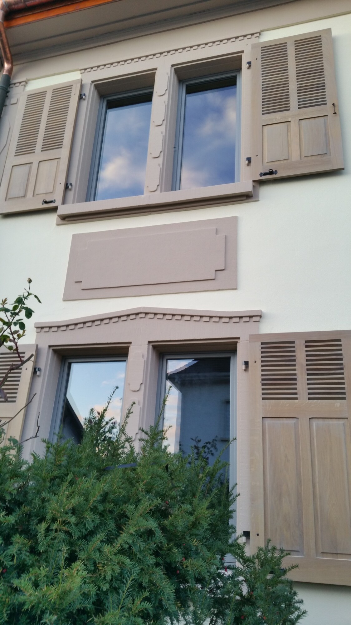 Volet à persiennes sur-mesure