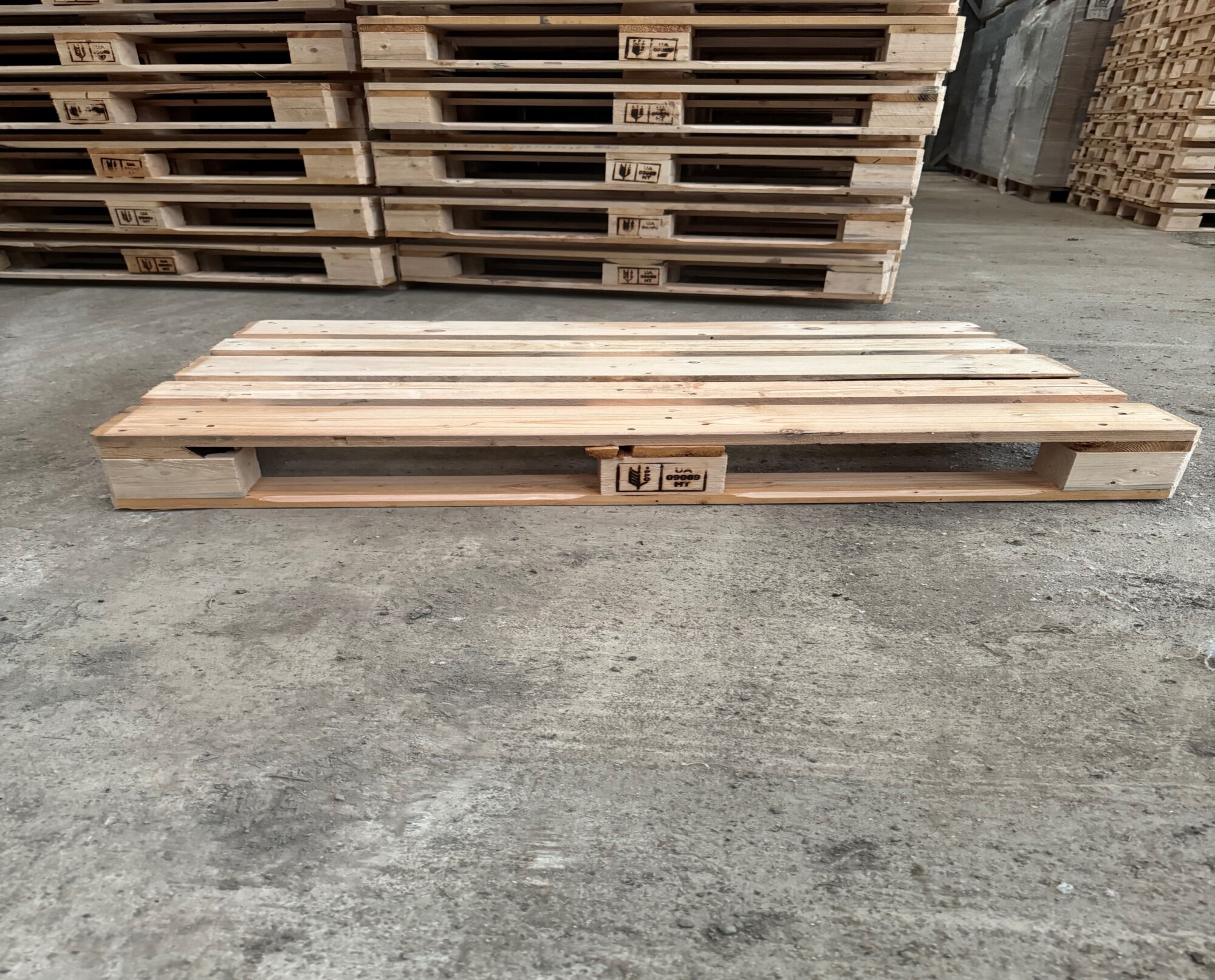 Palette 1200x800 lourde neuve