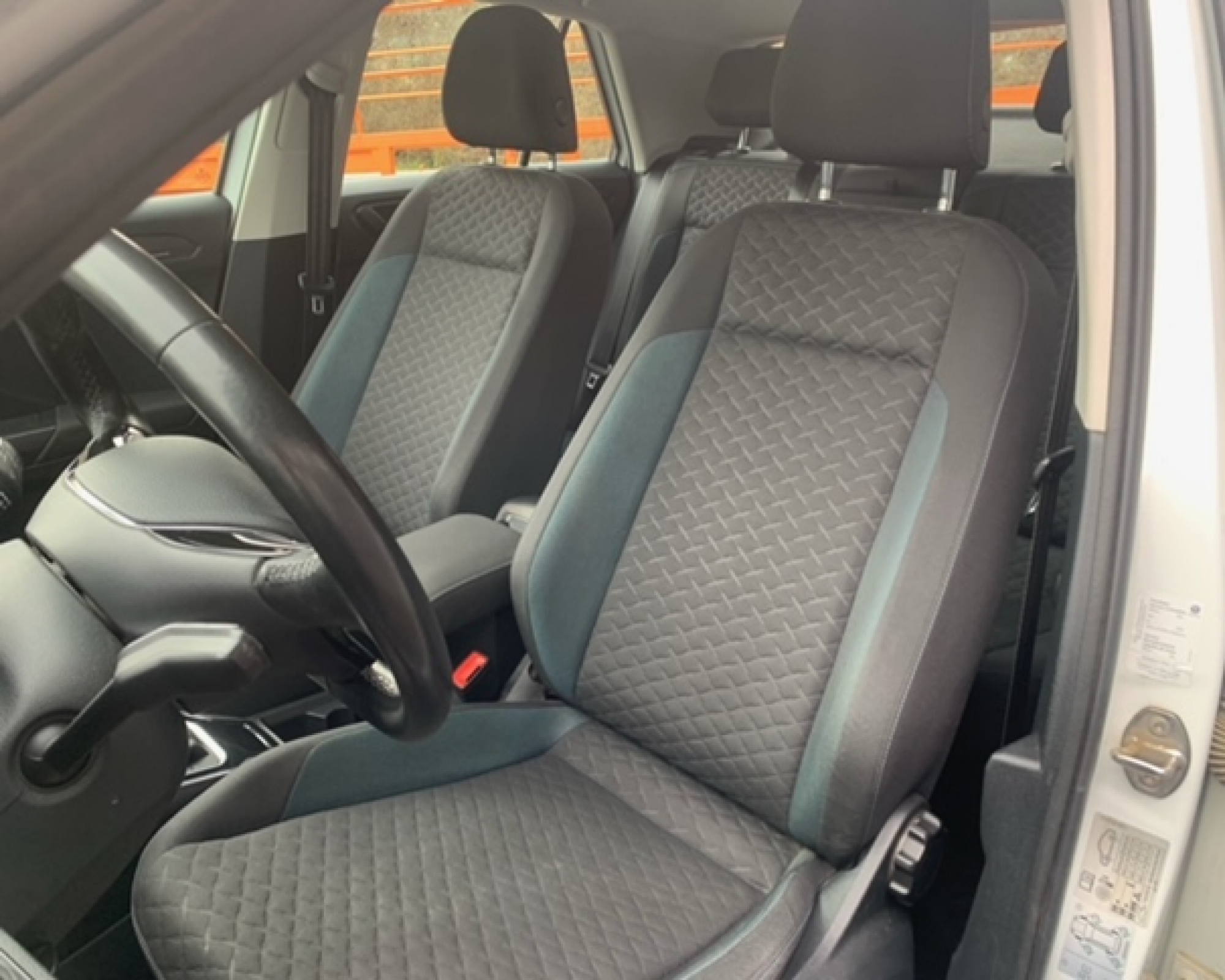 VOLKSWAGEN T-ROC TDI 150CV DSG LOUNGE