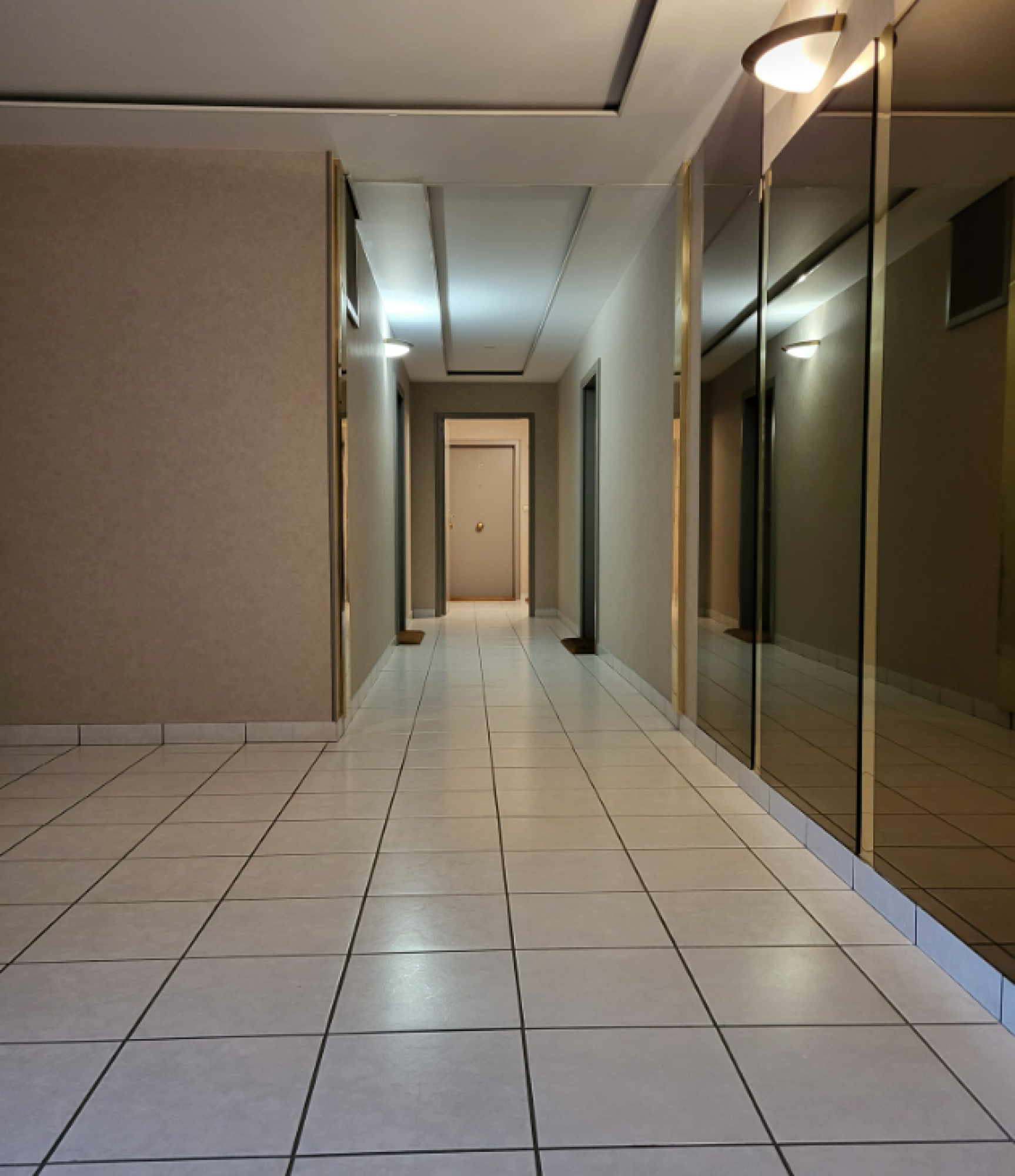 Pose de revêtement mural intissé Vinyle ERP