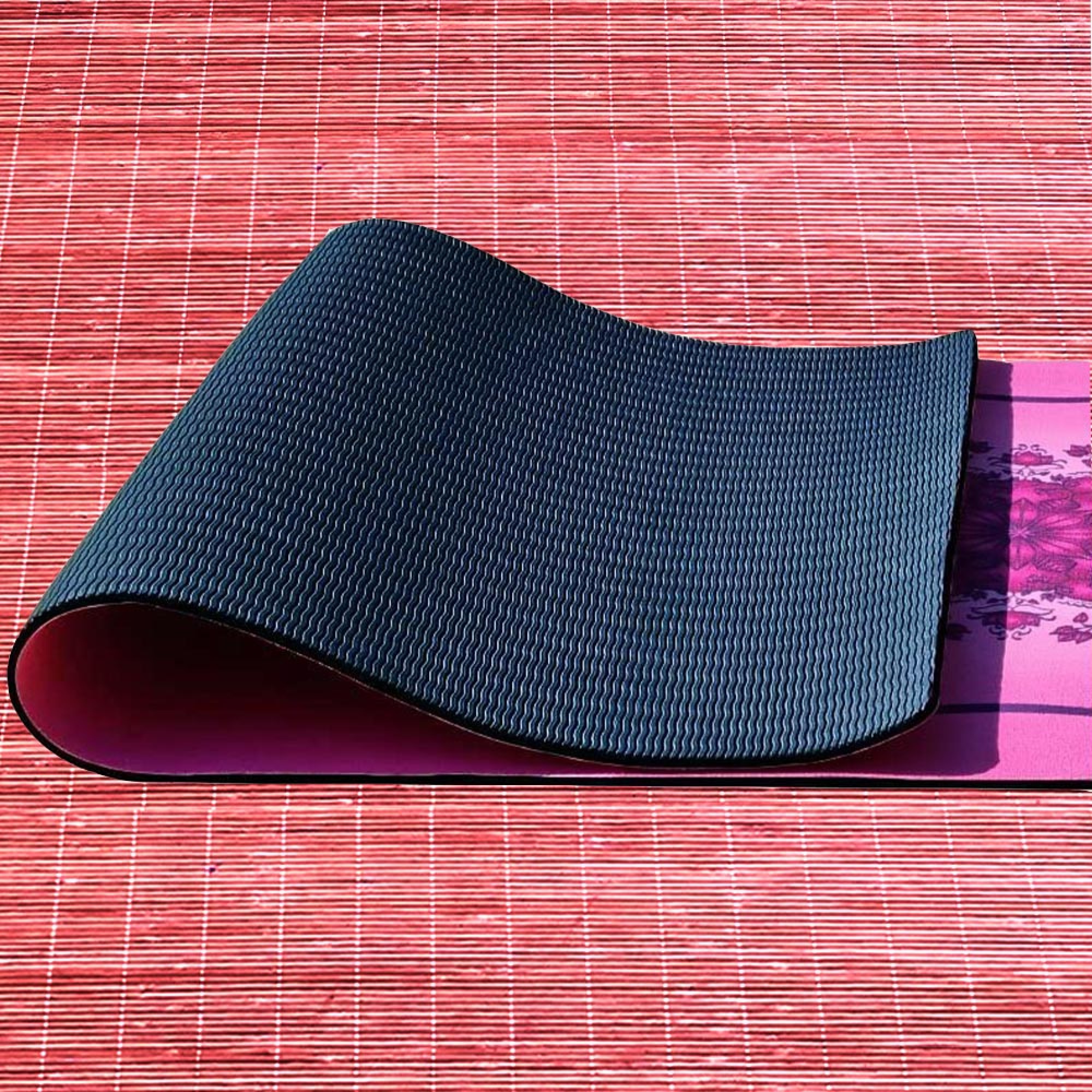 Tapis de yoga Pilates rose 3 plis 6 mm