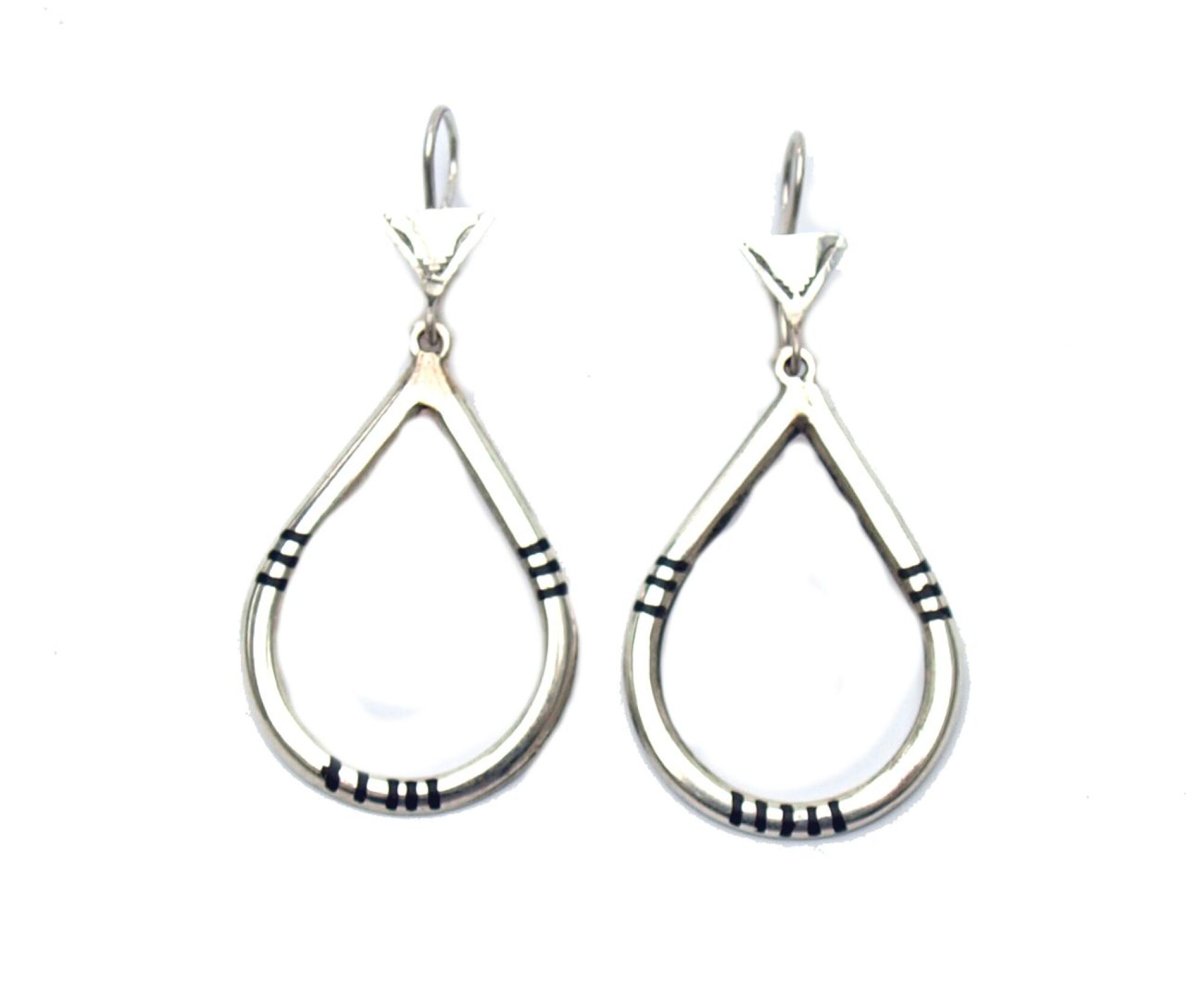Boucle d'oreille en argent artisanat touareg