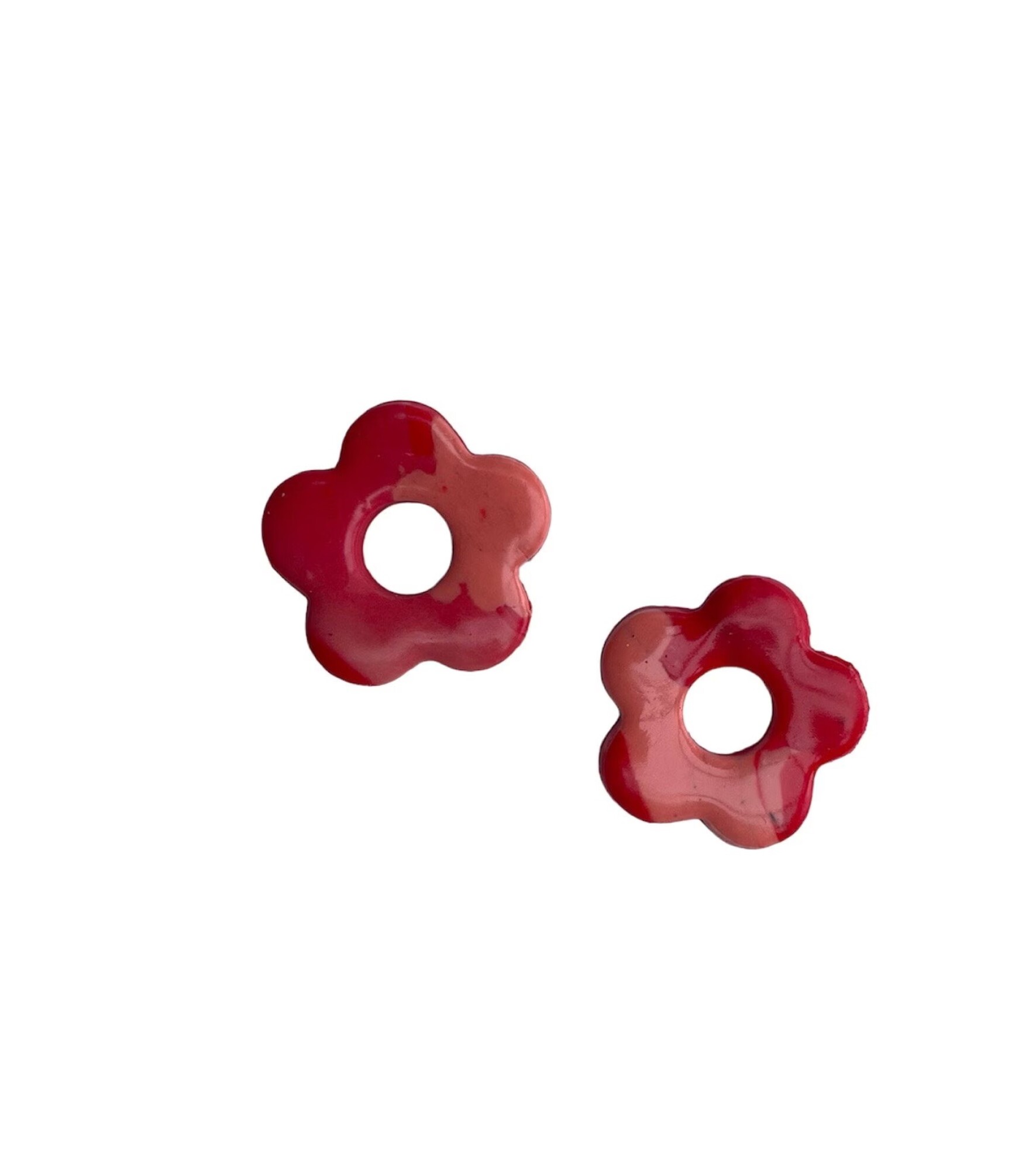 Boucles d'oreilles, créoles fleurs rouge et rose - Modèle fait main