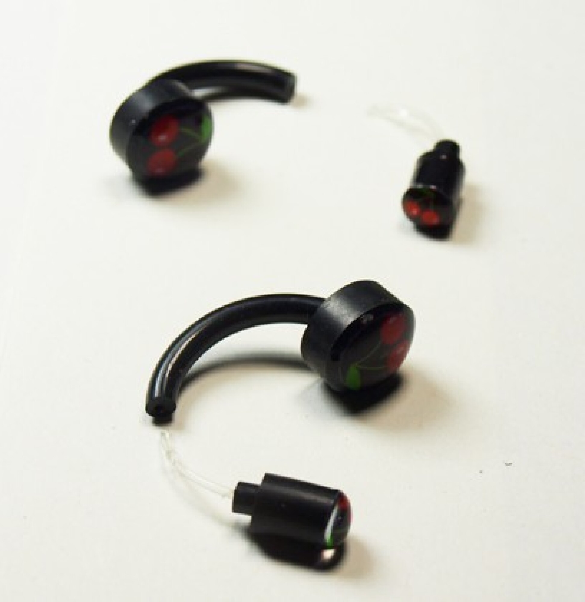 Boucles d'oreilles noires motif cerises