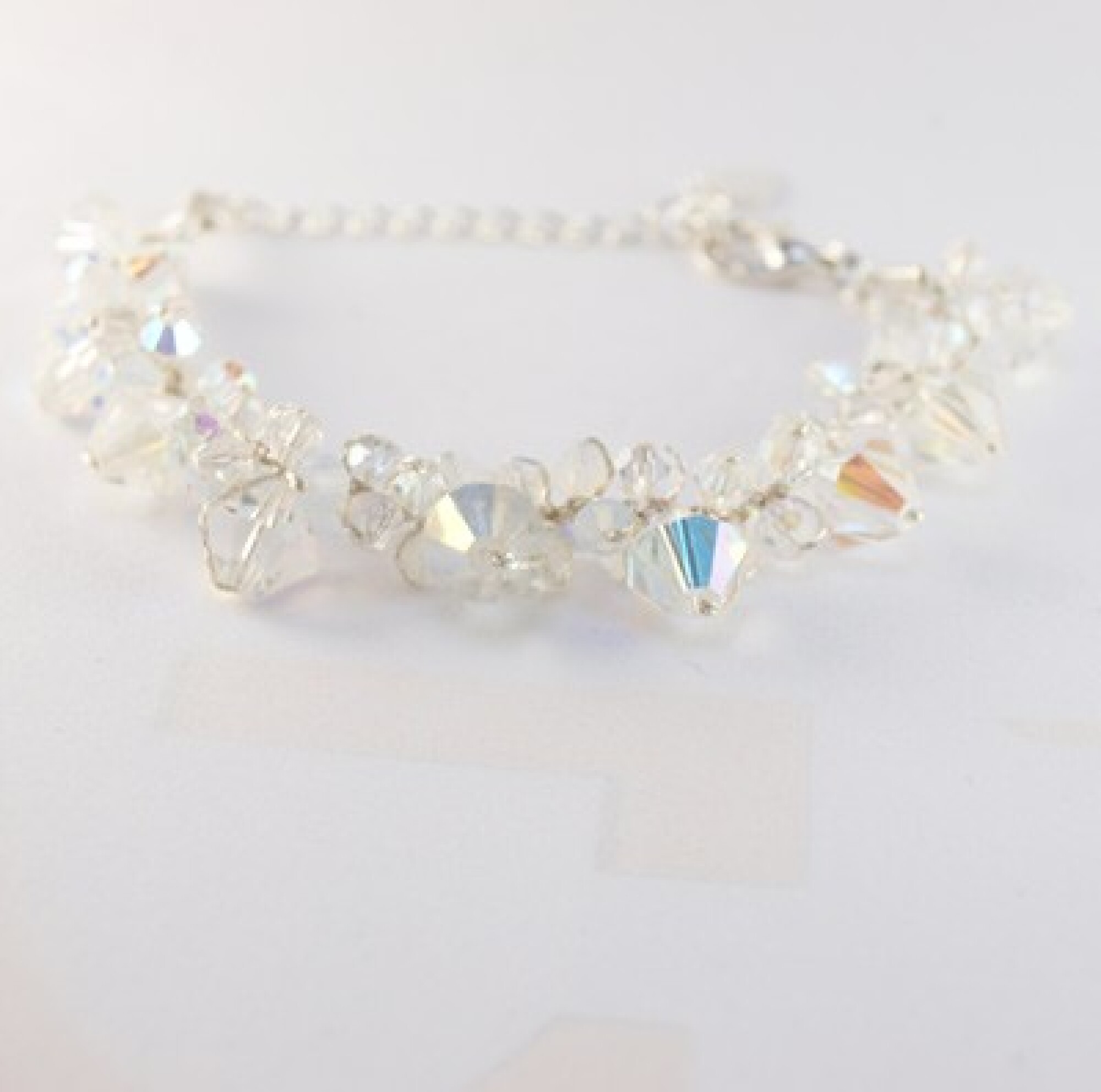 Bracelet fil argenté et cristal BLANC et transparent