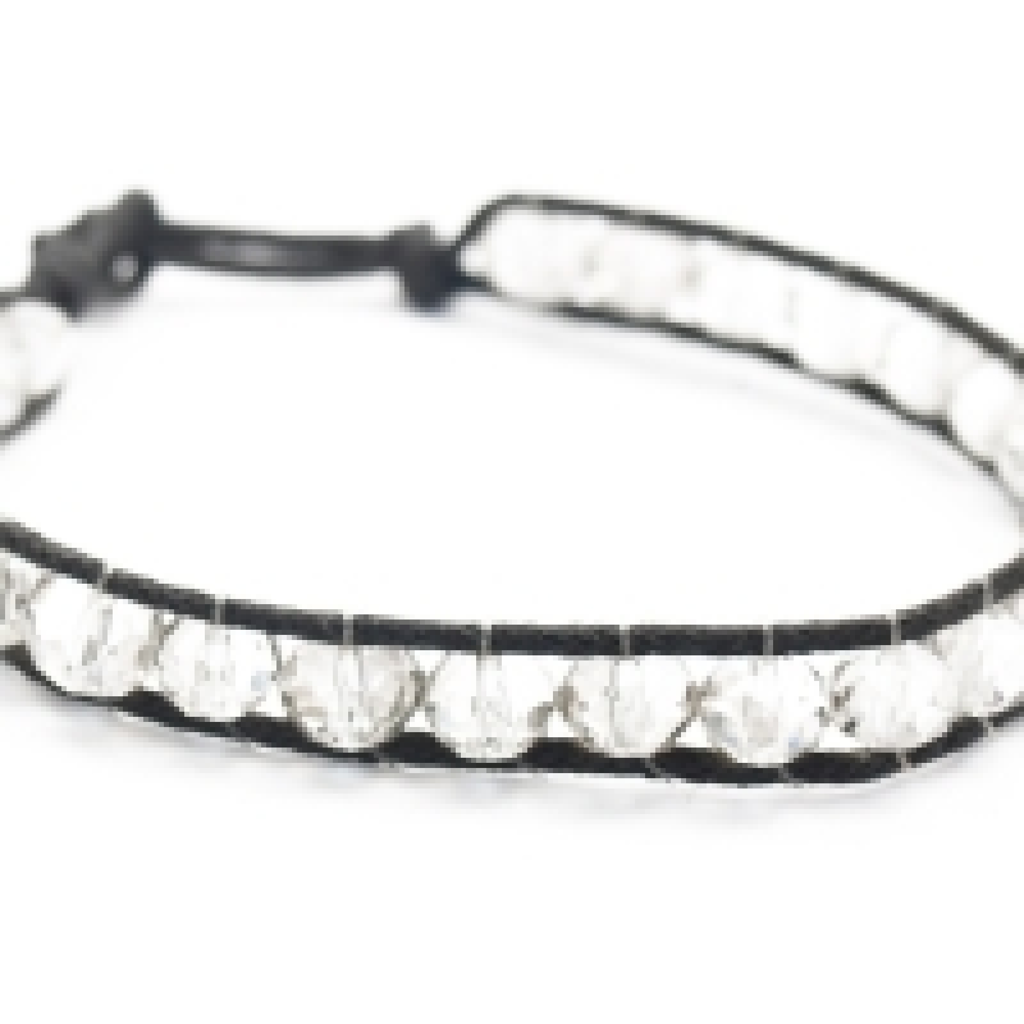 Bracelet perles de cristal transparent et fil de coton noir