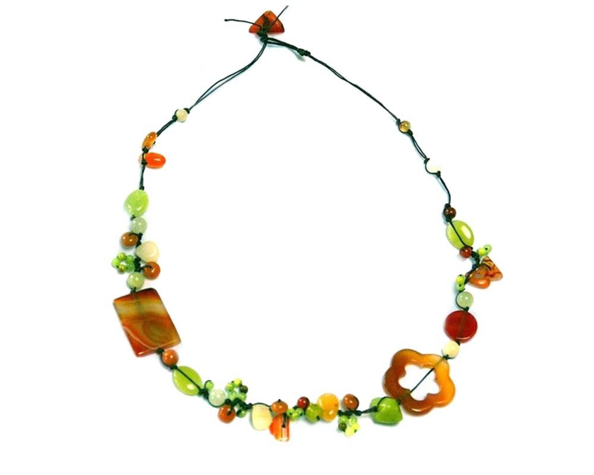 Collier pierres et fil de soie