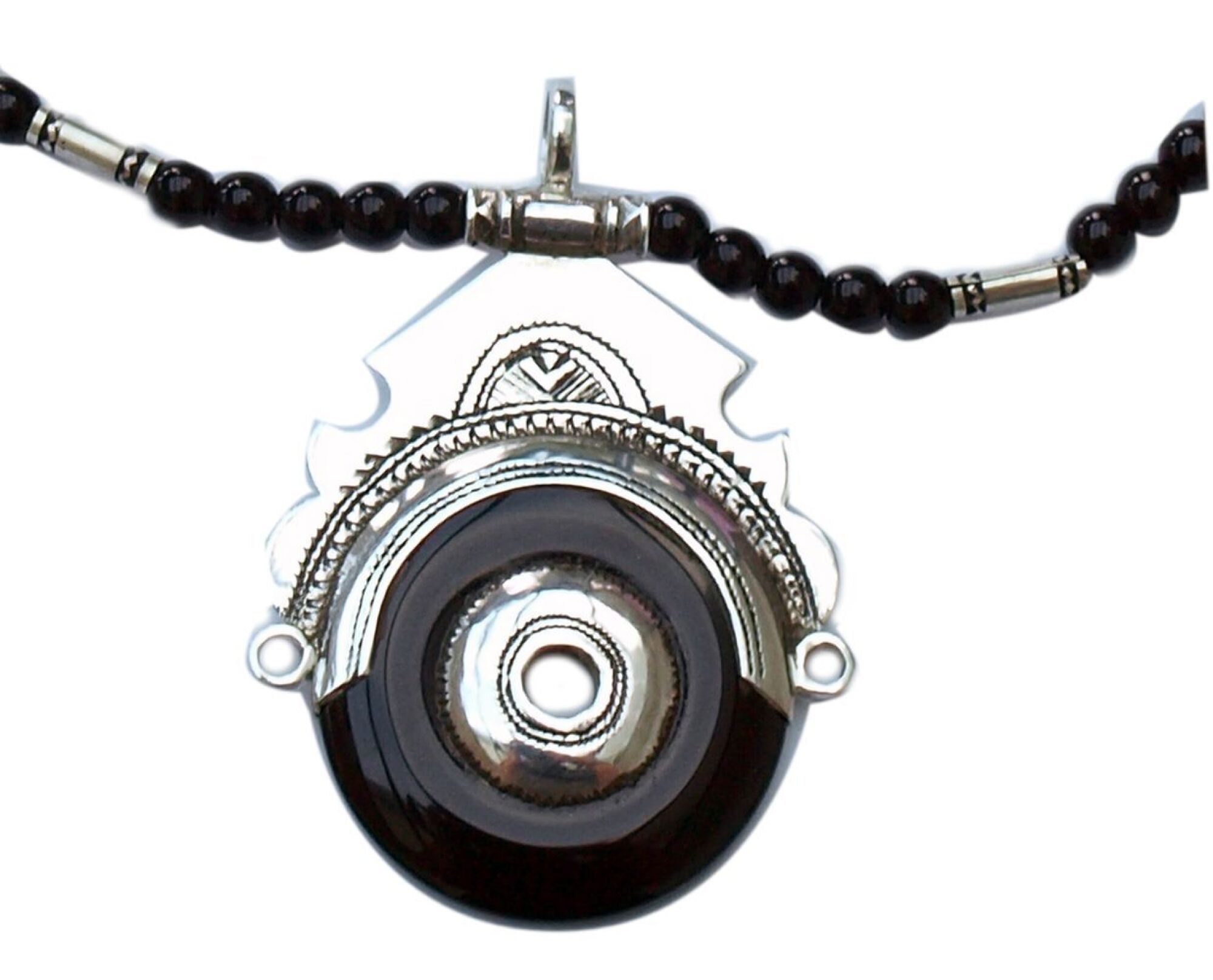 Collier touareg déesse agate noire artisanat afrique