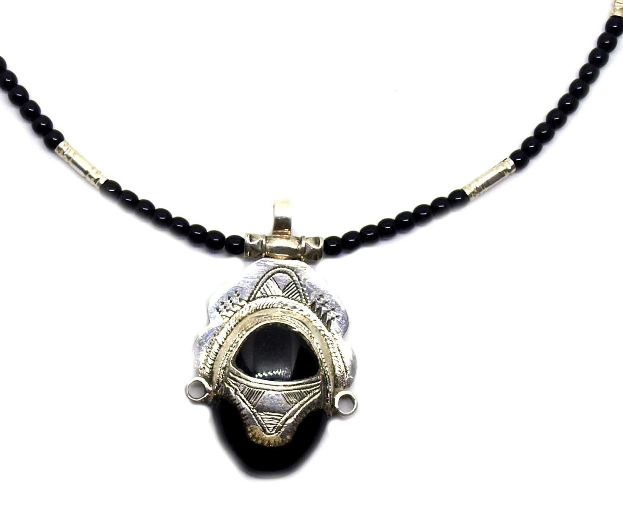 Collier touareg déesse tradition berbère