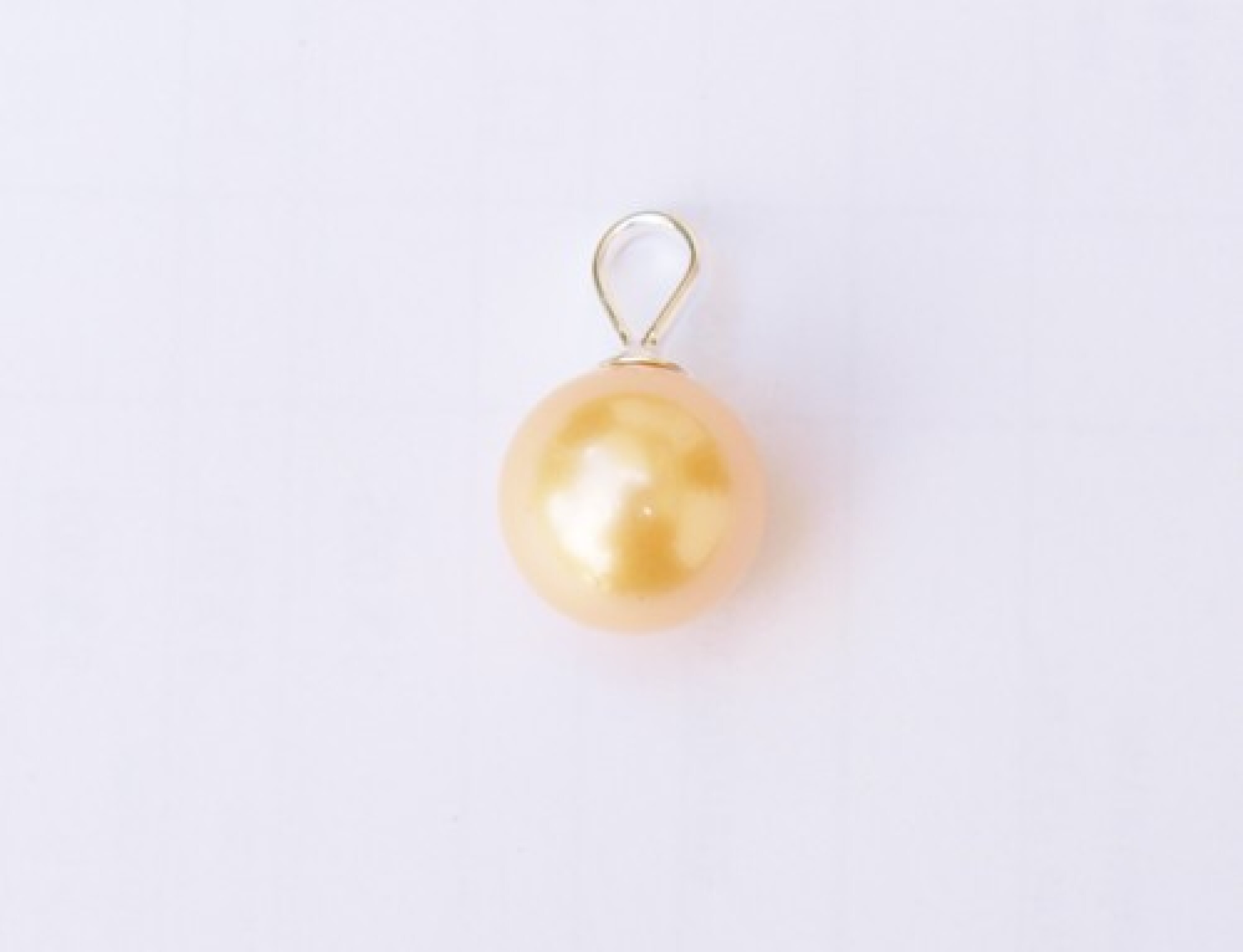 Pendentif boule en argent et perle couleur champagne