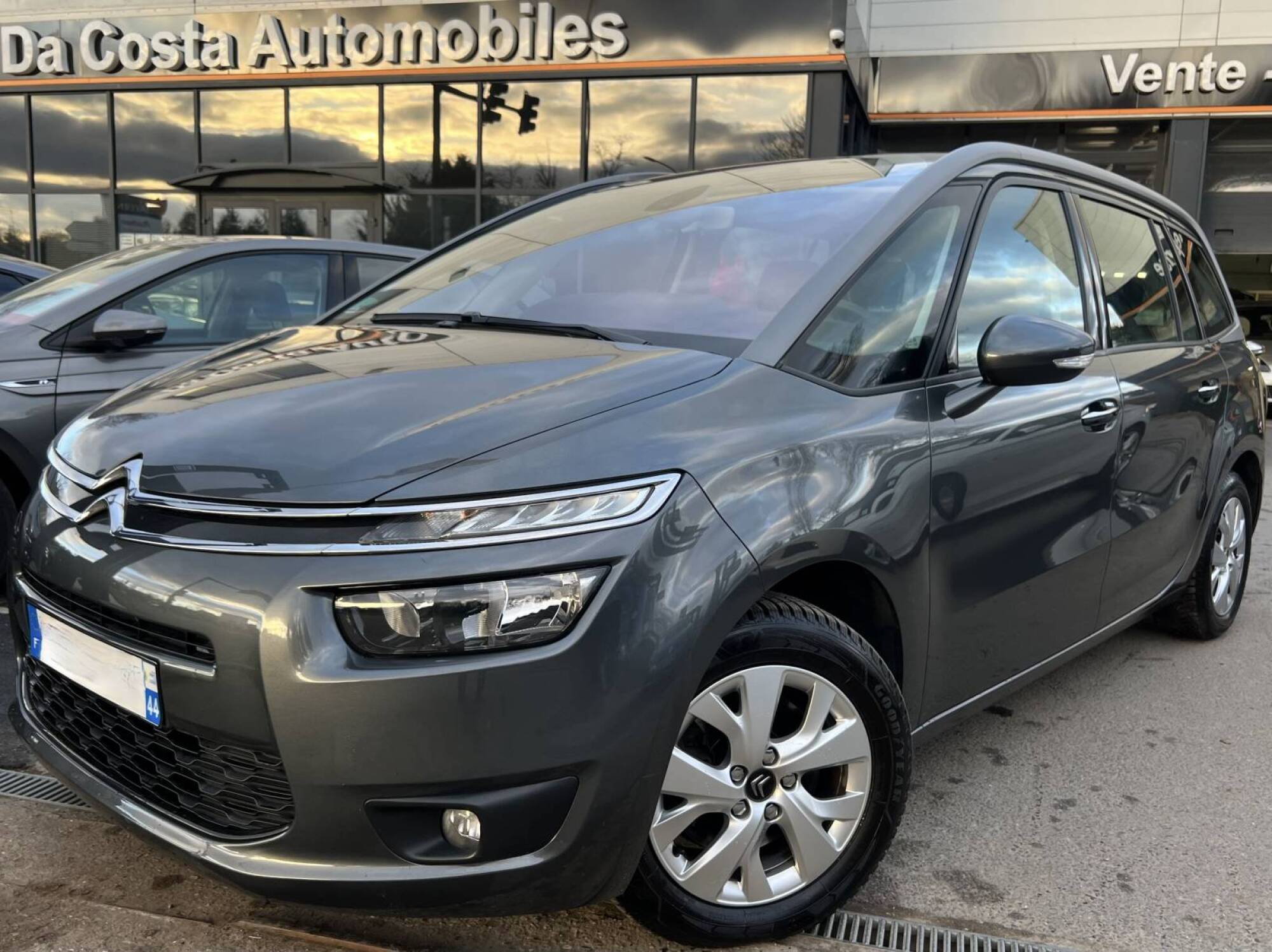 Grand C4 Picasso 7 places 1.6 THP 156 CV