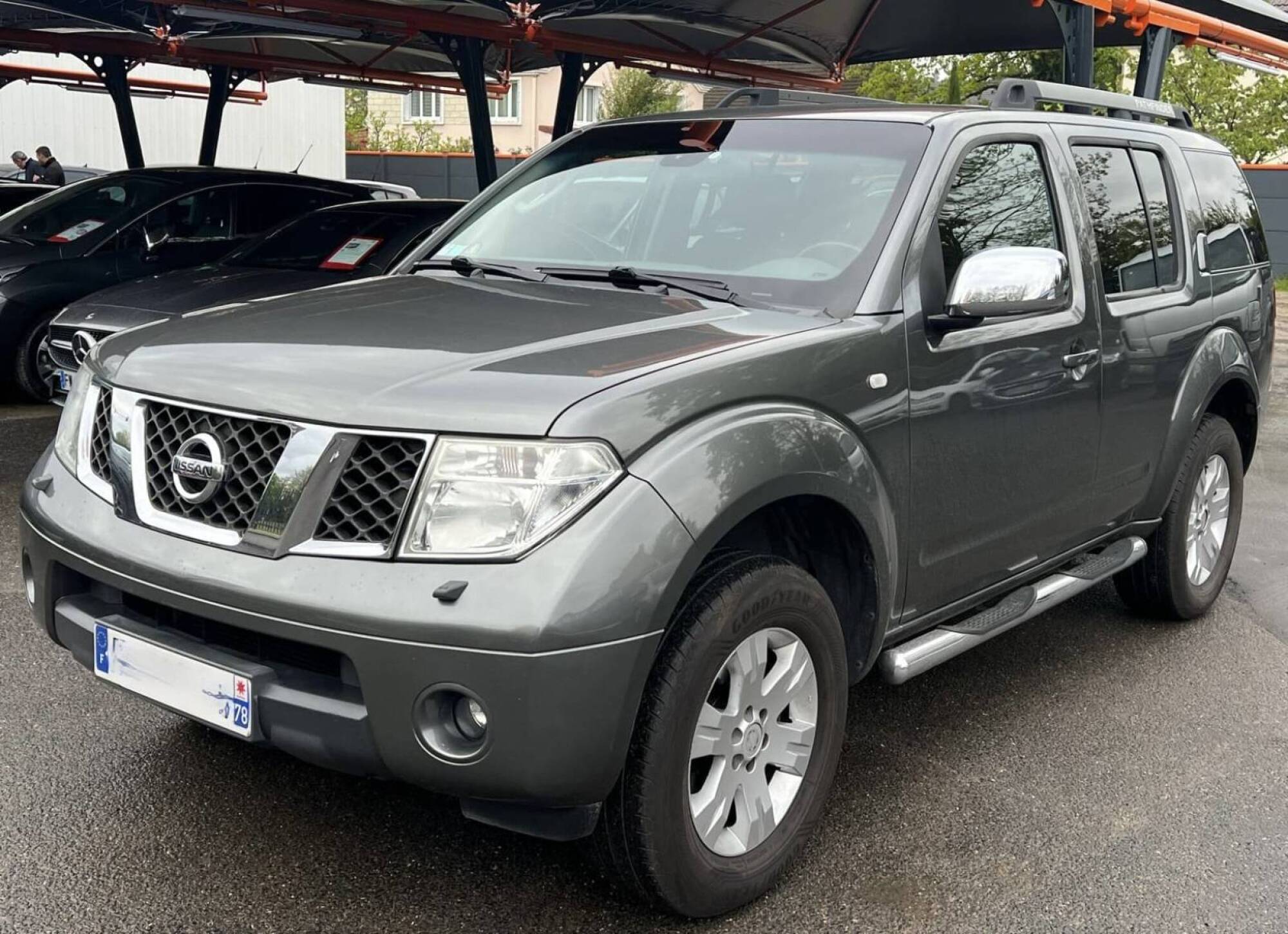 Nissan Pathfinder III 2.5 DCI 175 CV 4X4 4WD