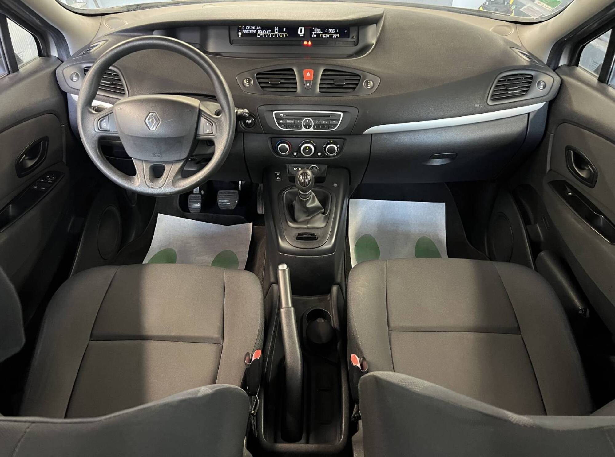 Renault Scénic III 1.6 Bio Ethanol 110 CV