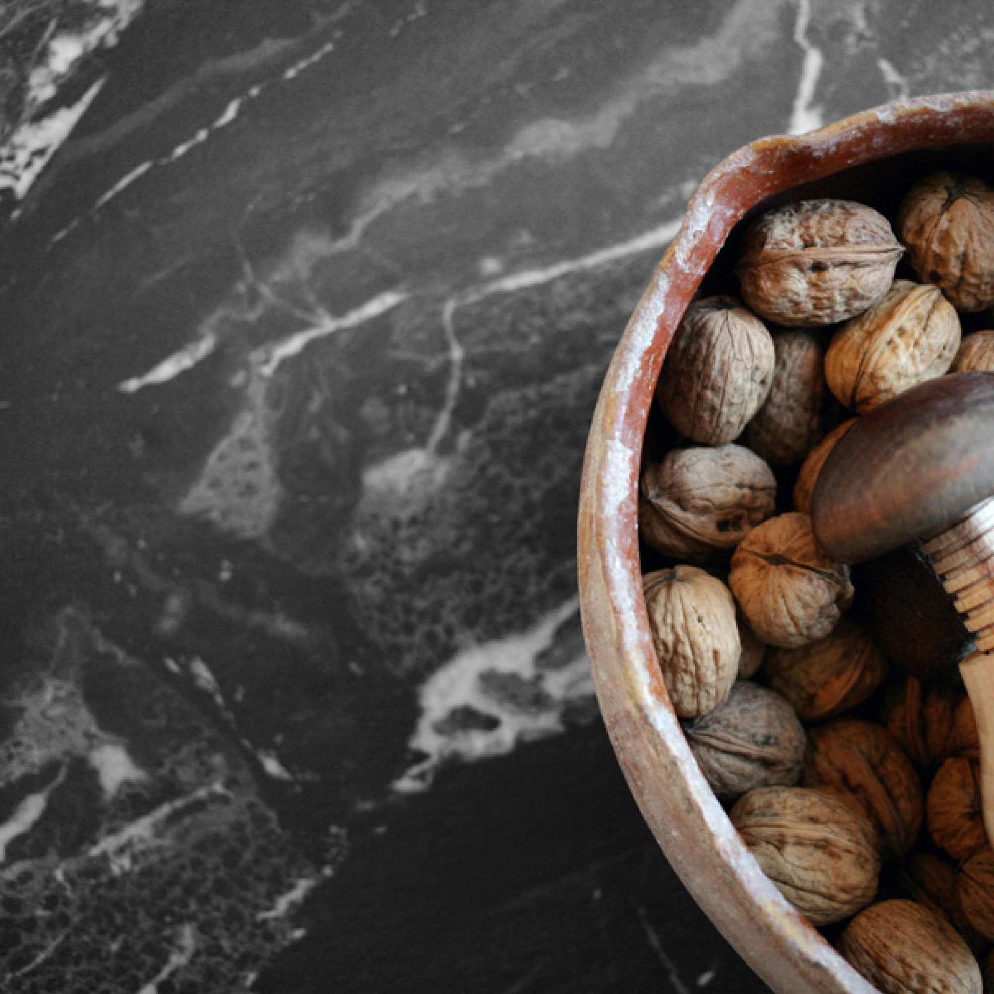 Lot de 1 table pliable marbre veiné h90cm + 2 chaises hautes pour terrasse