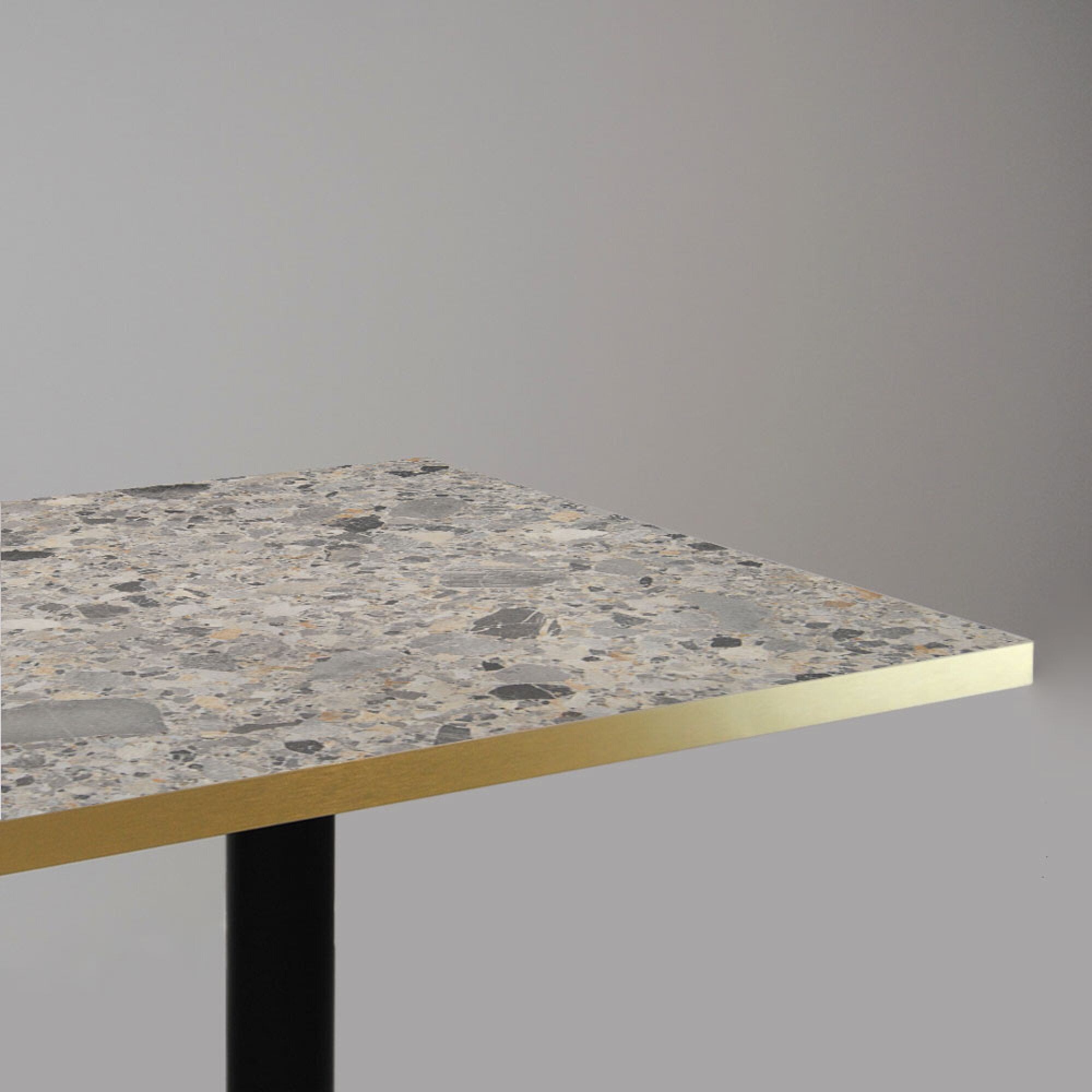 Mange-debout 60x60cm - modèle Round terrazzo cepp chants laiton