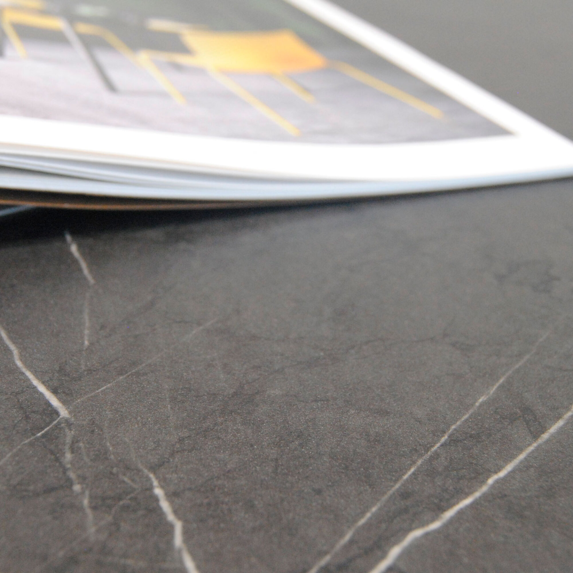 Mange-debout 60x60cm Rome bistrot pierre noire