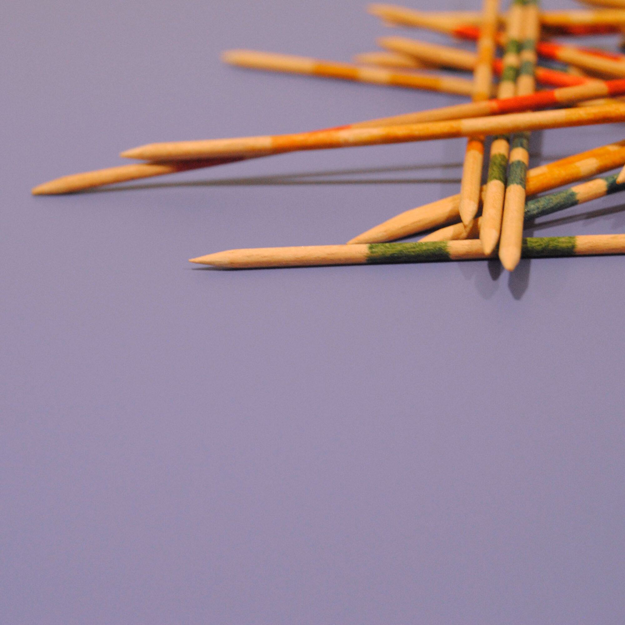 Table 70x70cm - modèle Bazila bleu note