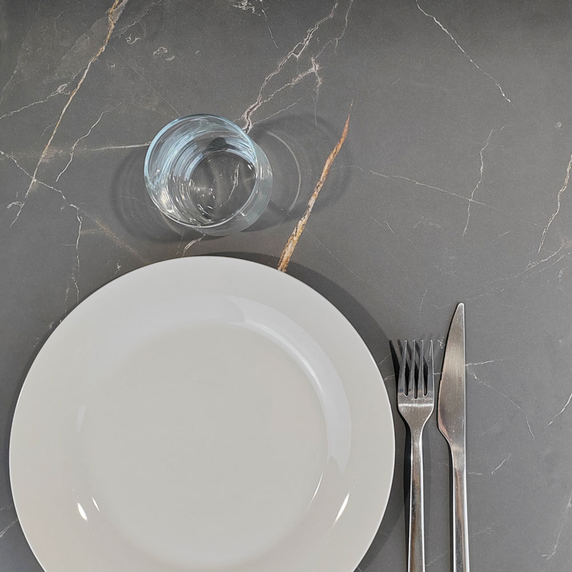 Table 70x70cm - modèle Bazila marbre elite